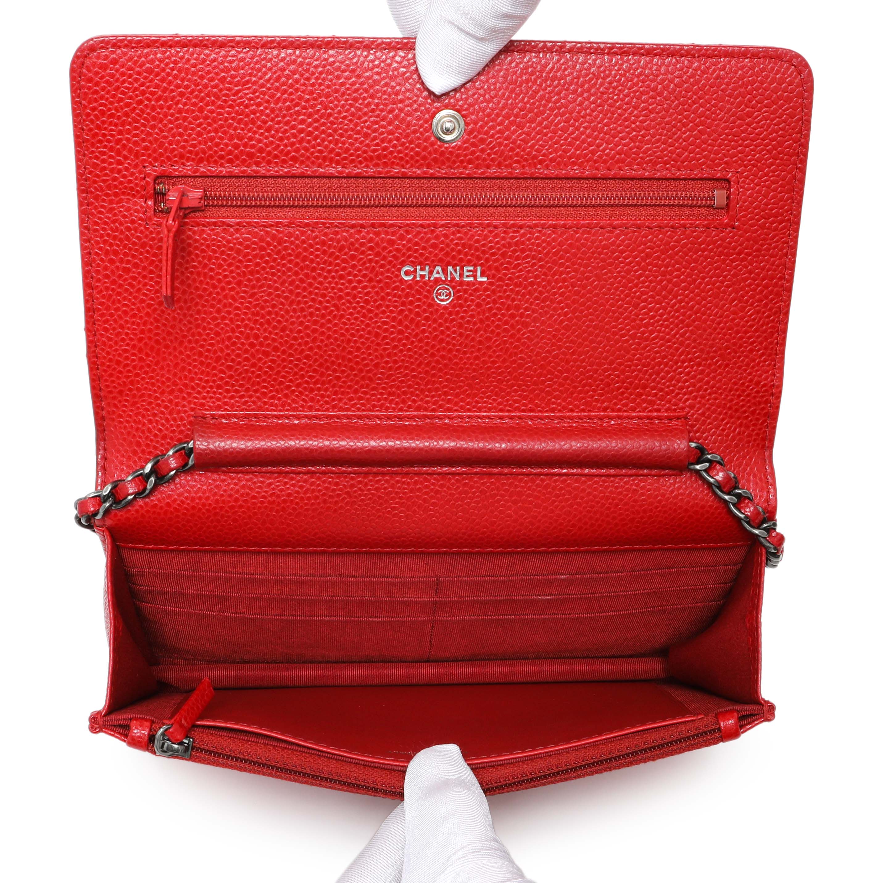 Chanel Red Caviar Classic Wallet On Chain - Image 12
