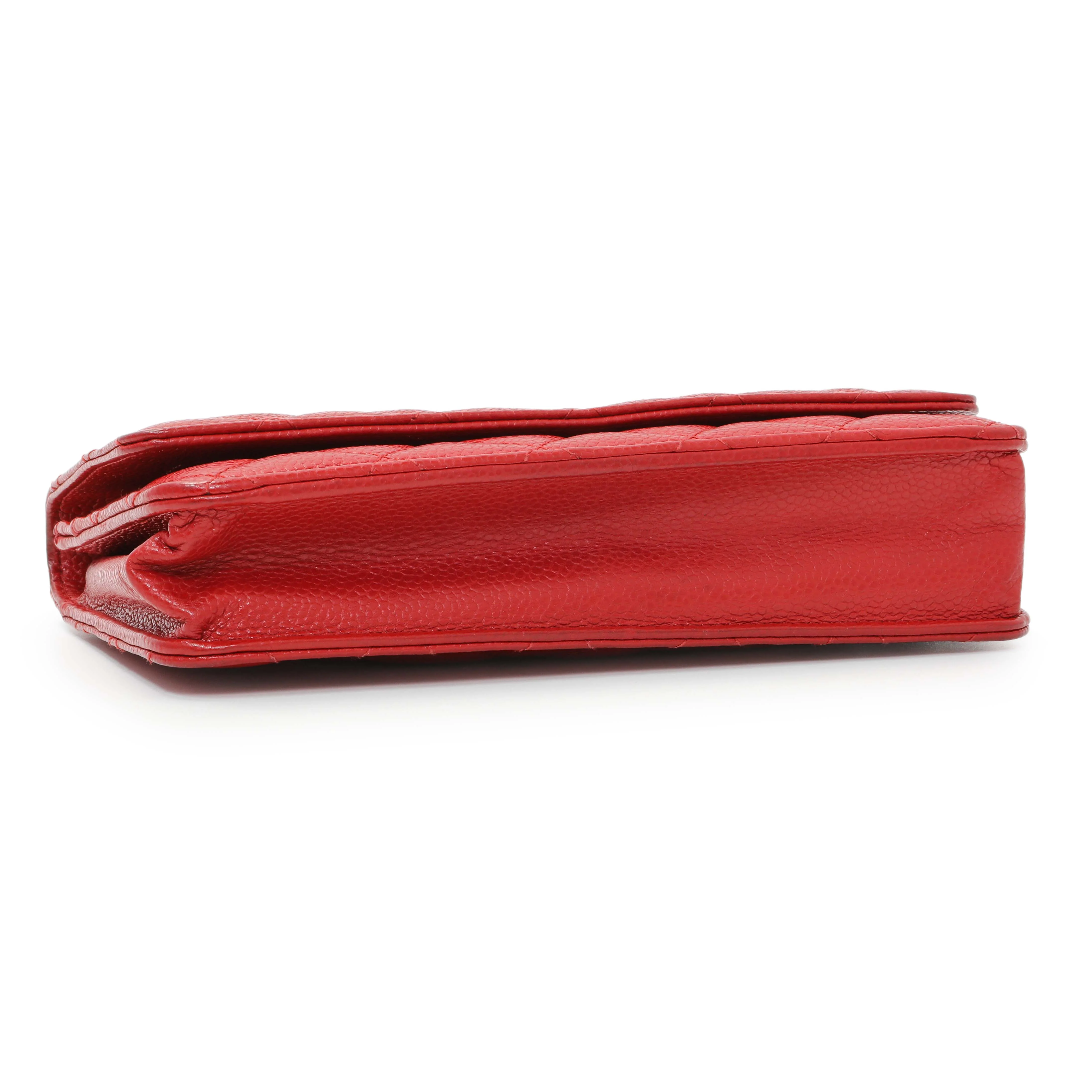 Chanel Red Caviar Classic Wallet On Chain - Image 3
