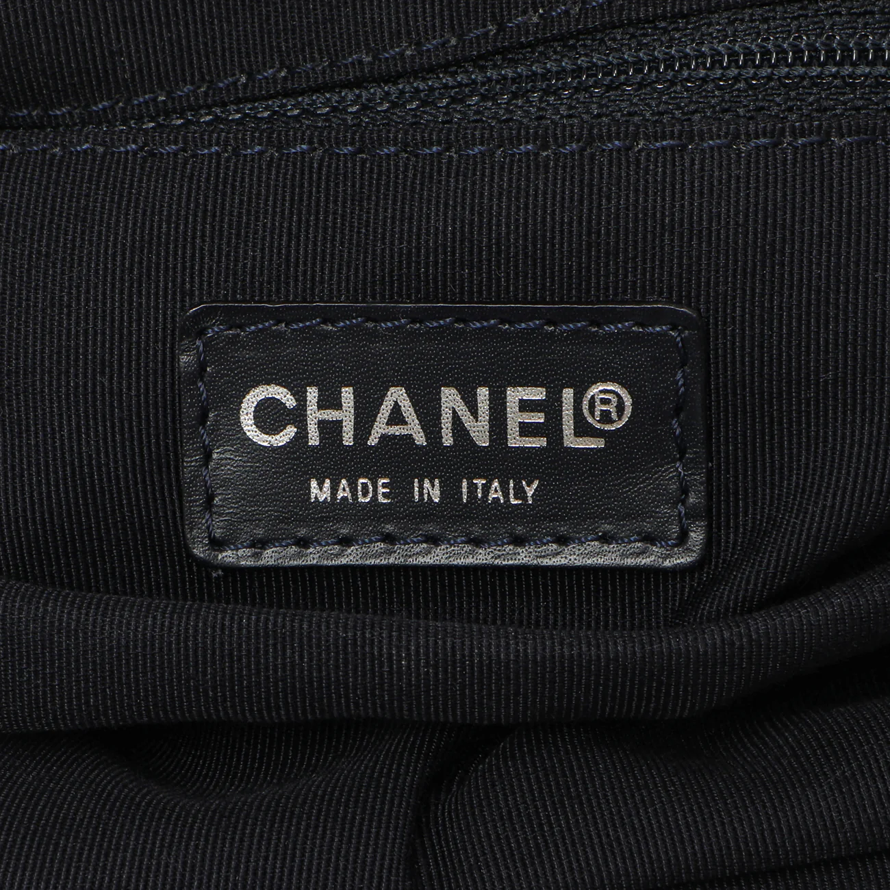 Chanel Red Floral Canvas Frame Tote - Image 5