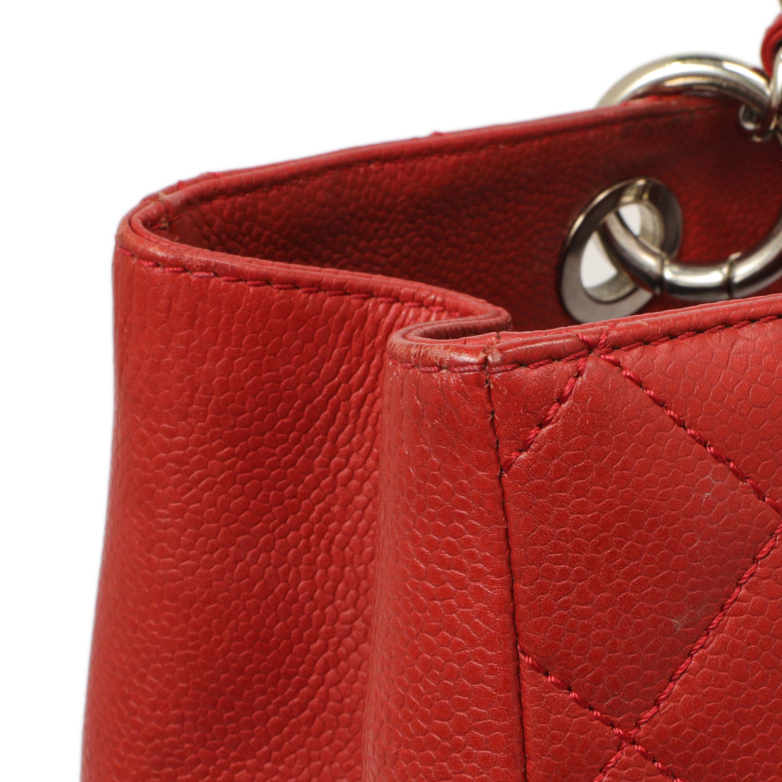 Chanel Red Quilted Caviar Grand Shopping Tote GST - Image 11