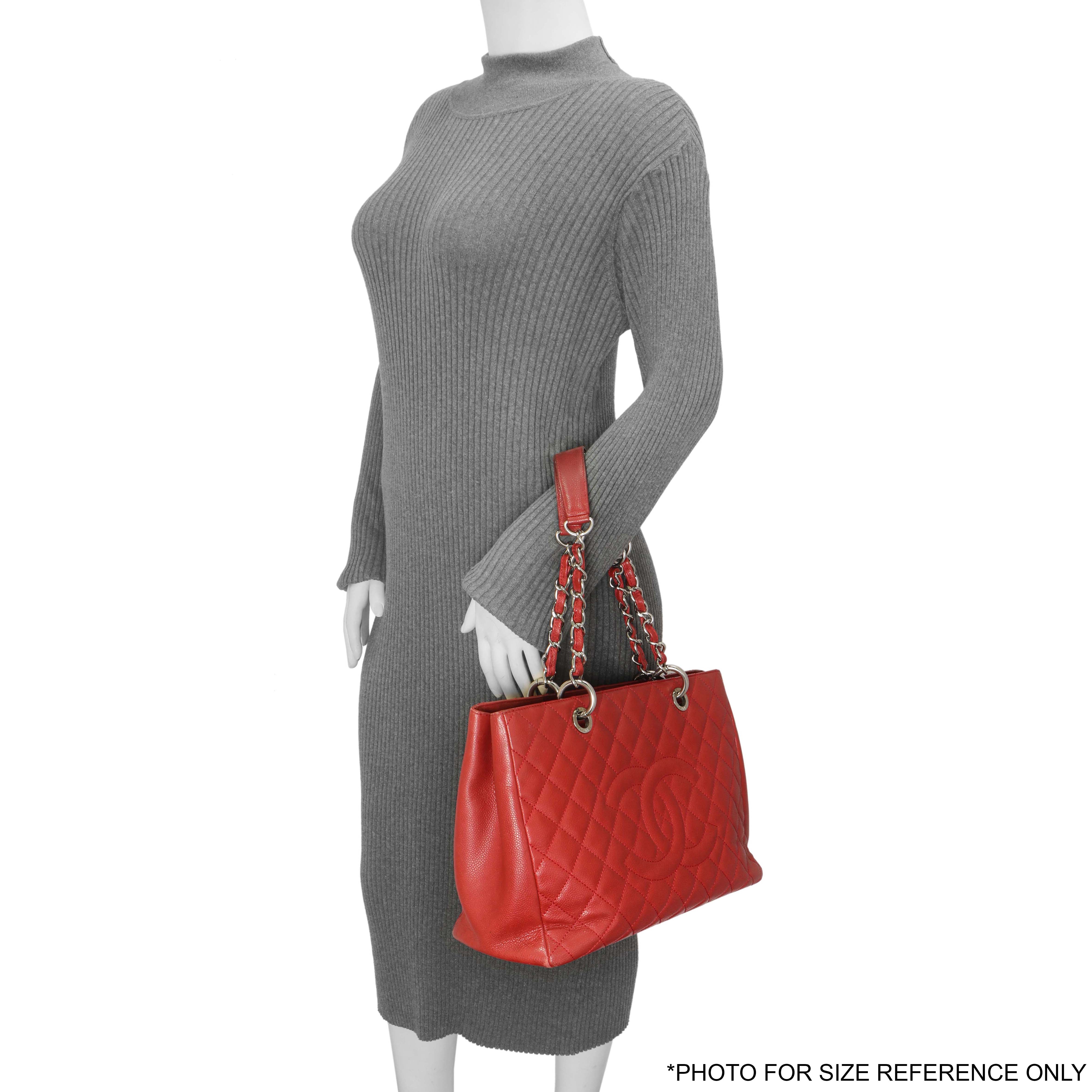 Chanel Red Quilted Caviar Grand Shopping Tote GST - Image 17