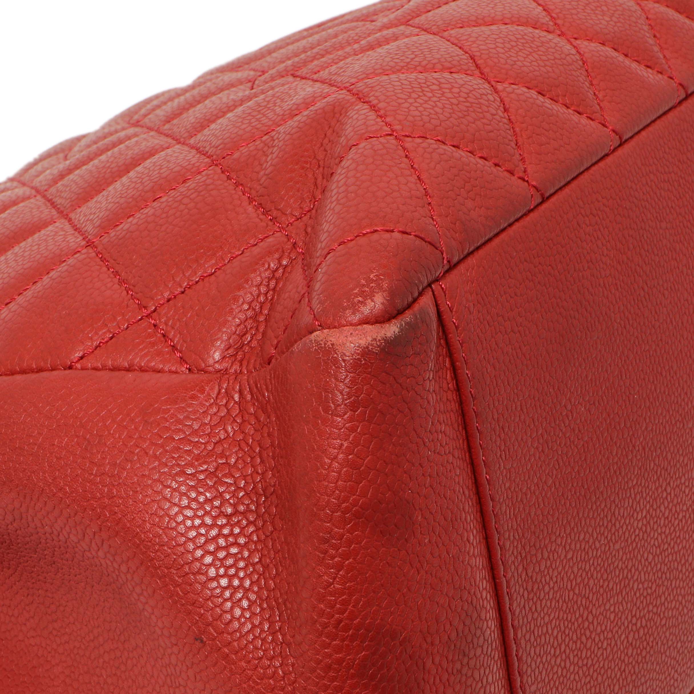 Chanel Red Quilted Caviar Grand Shopping Tote GST - Image 4