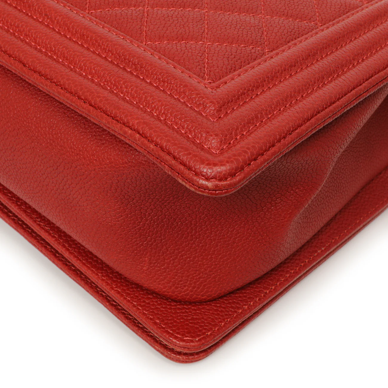Chanel Red Quilted Caviar New Medium Boy Bag - Image 7