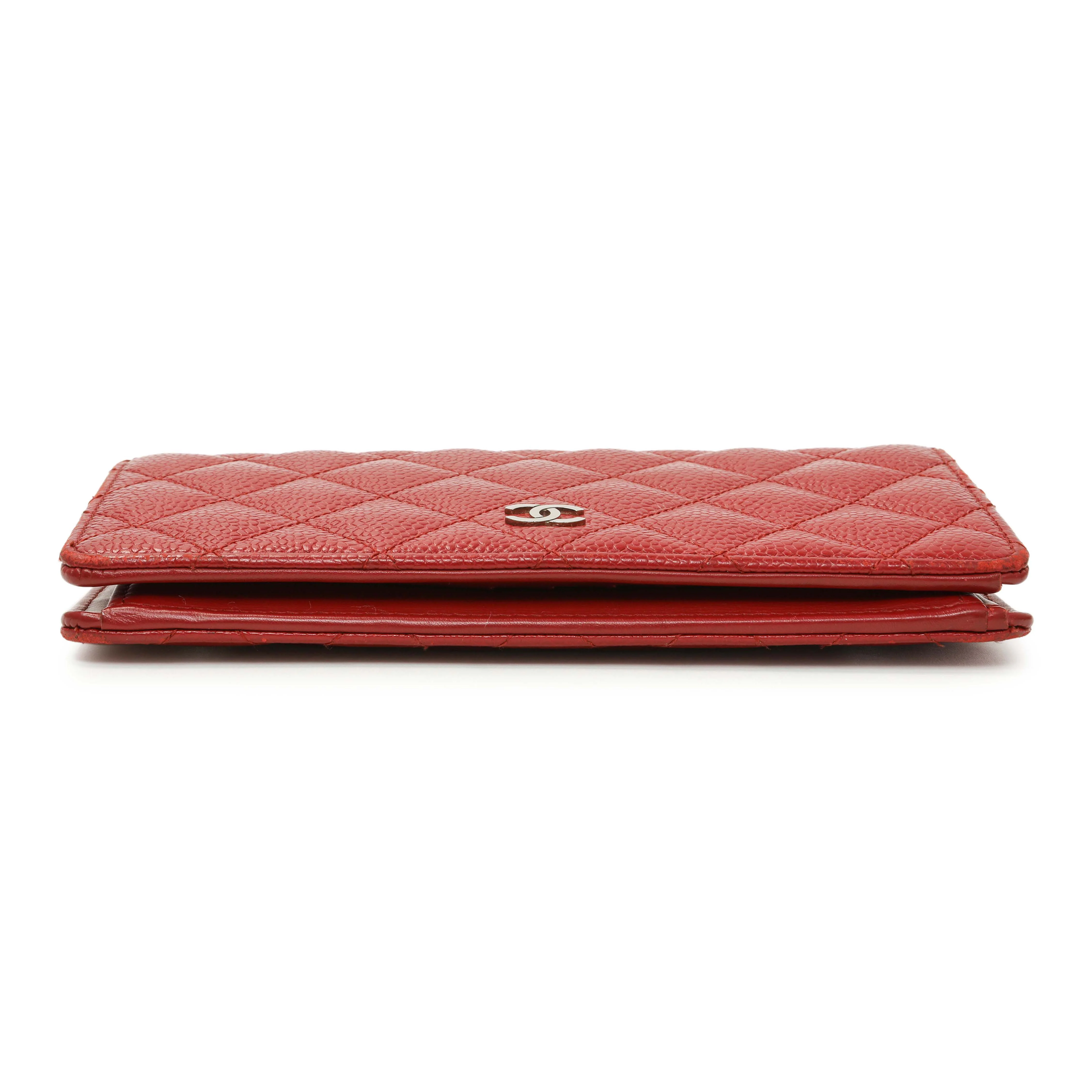 Chanel Red Quilted Caviar Yen Wallet - Image 3