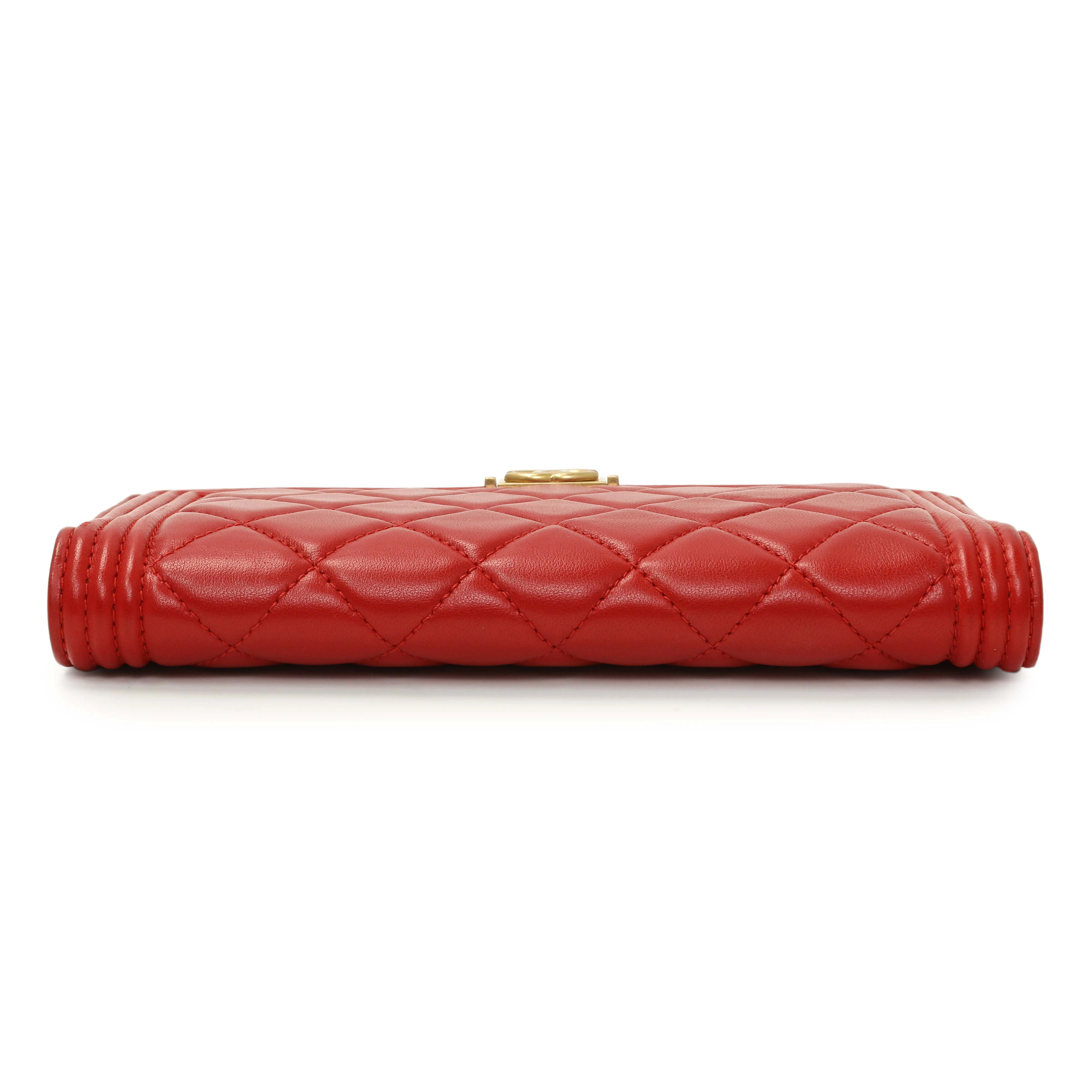 Chanel Red Quilted Lambskin Boy Yen Wallet - Image 3