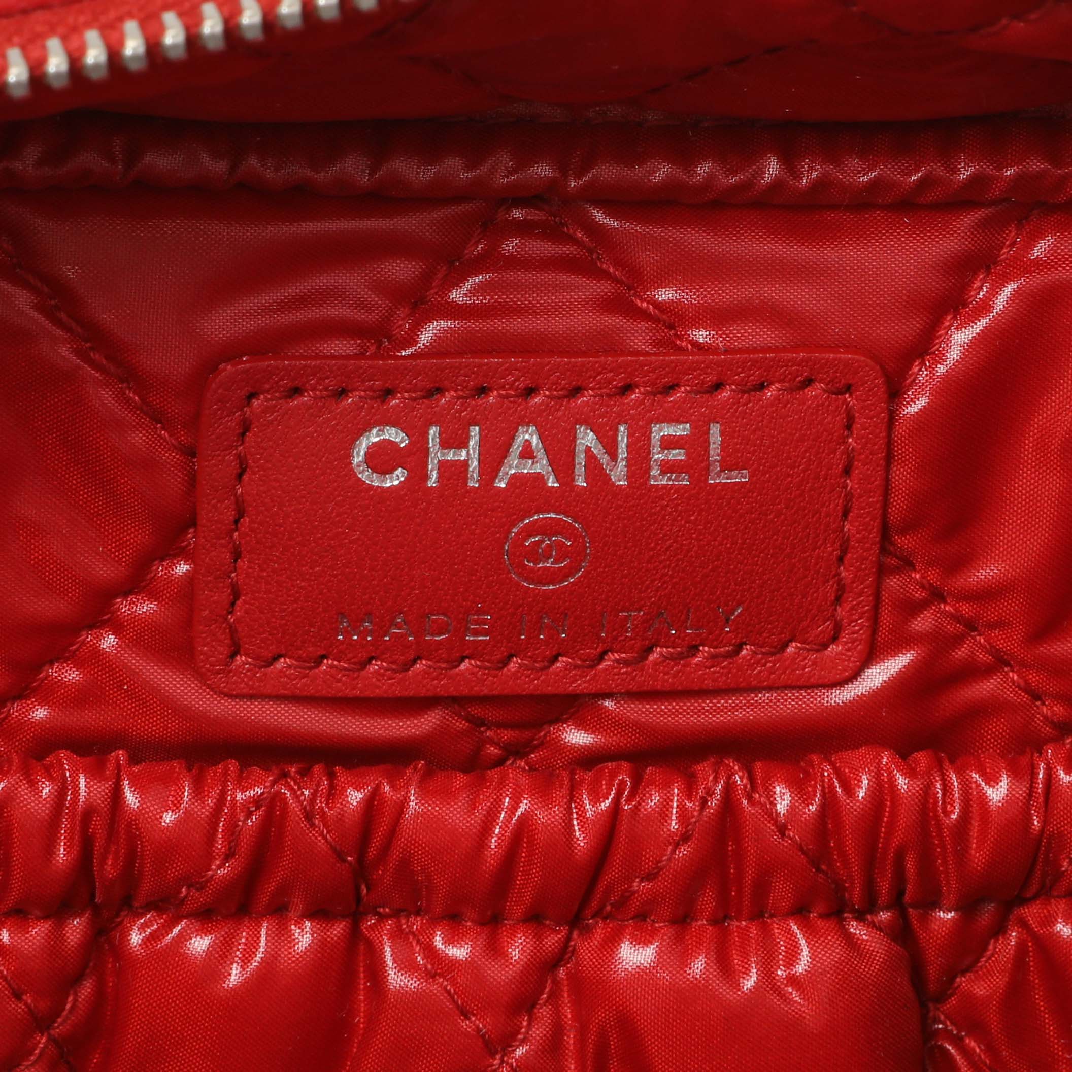 Chanel Red Quilted Lambskin Curvy Pouch Cosmetic Case - Image 5
