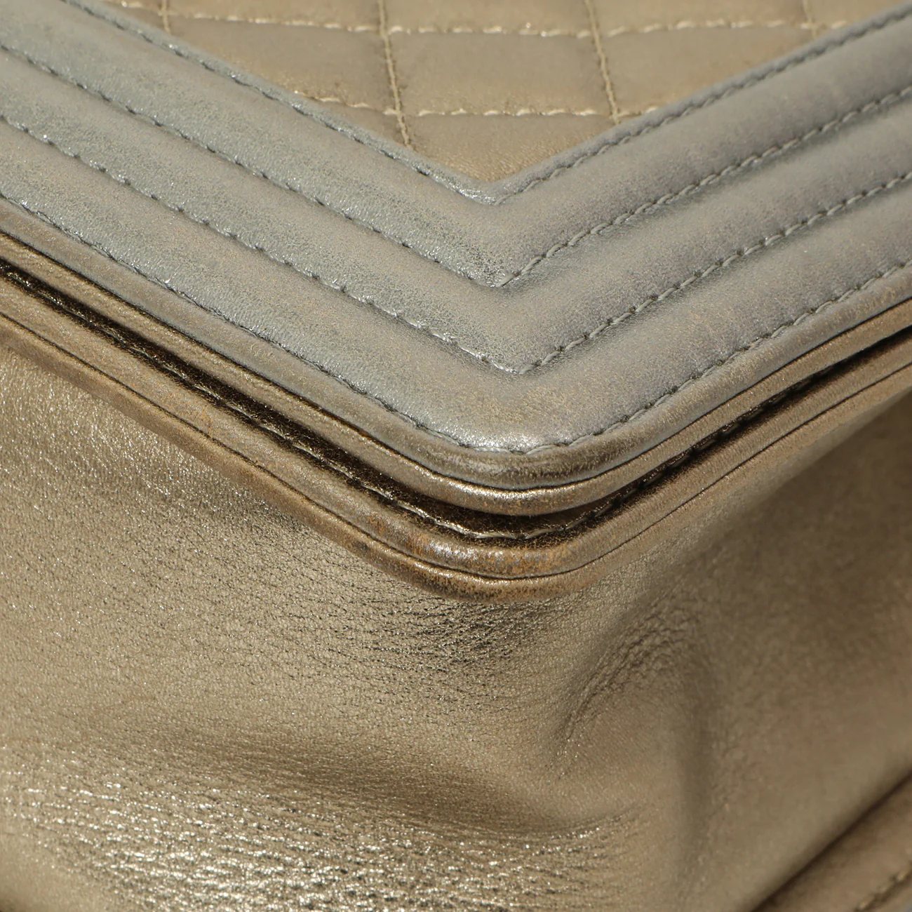 Chanel Silver Gold Quilted Calfskin Medium Boy Bag - Image 5