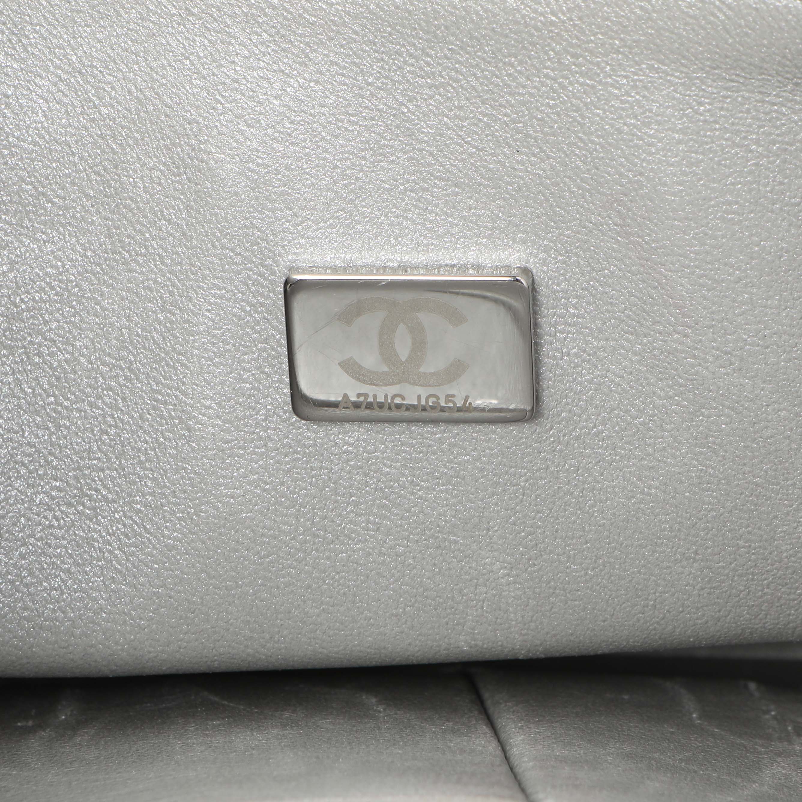 Chanel Silver Quilted Calfskin Medium Classic Double Flap - Image 11