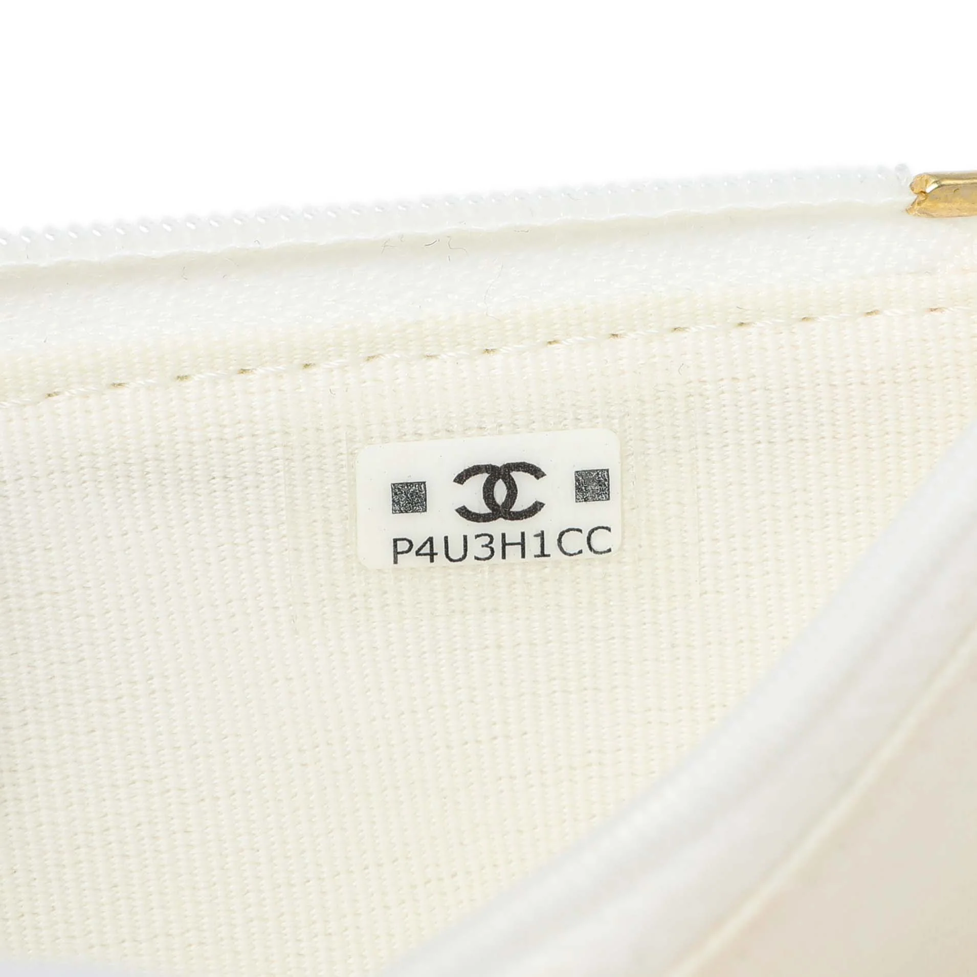 Chanel White Caviar Quilted Flap Phone Holder With Chain - Image 11