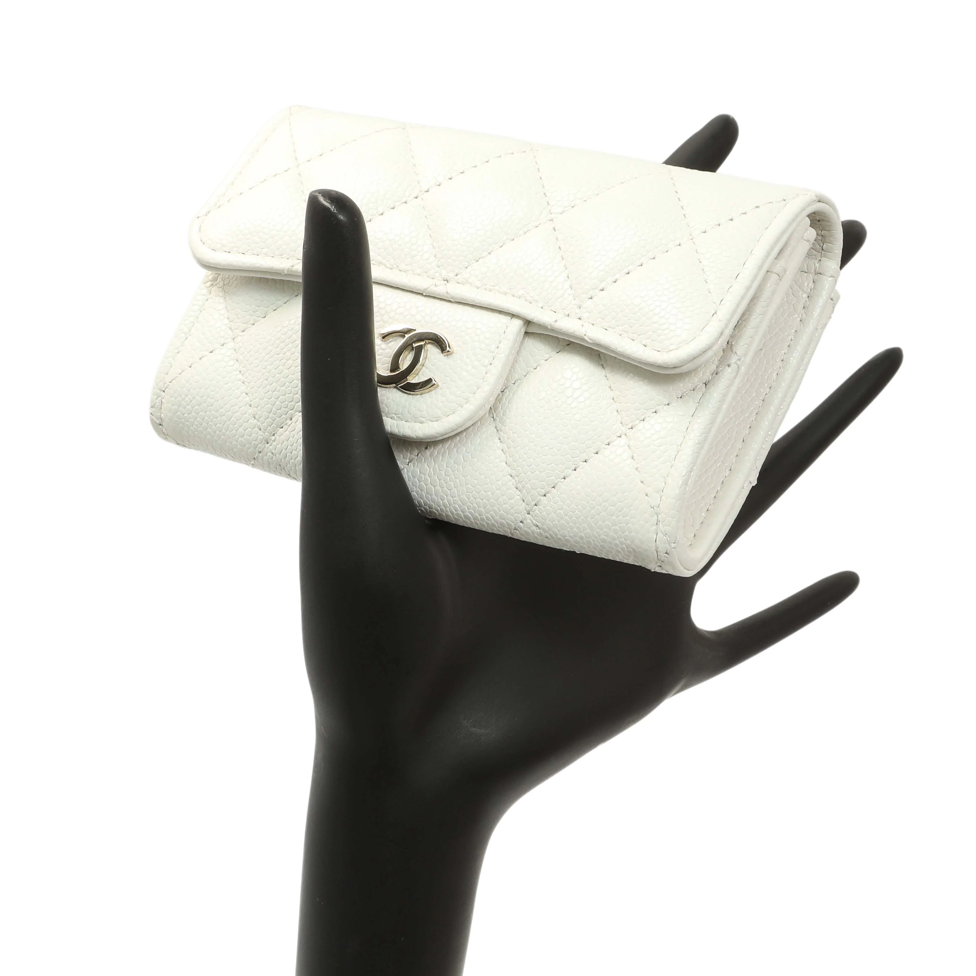 Chanel White Quilted Caviar Flap Card Holder - Image 8