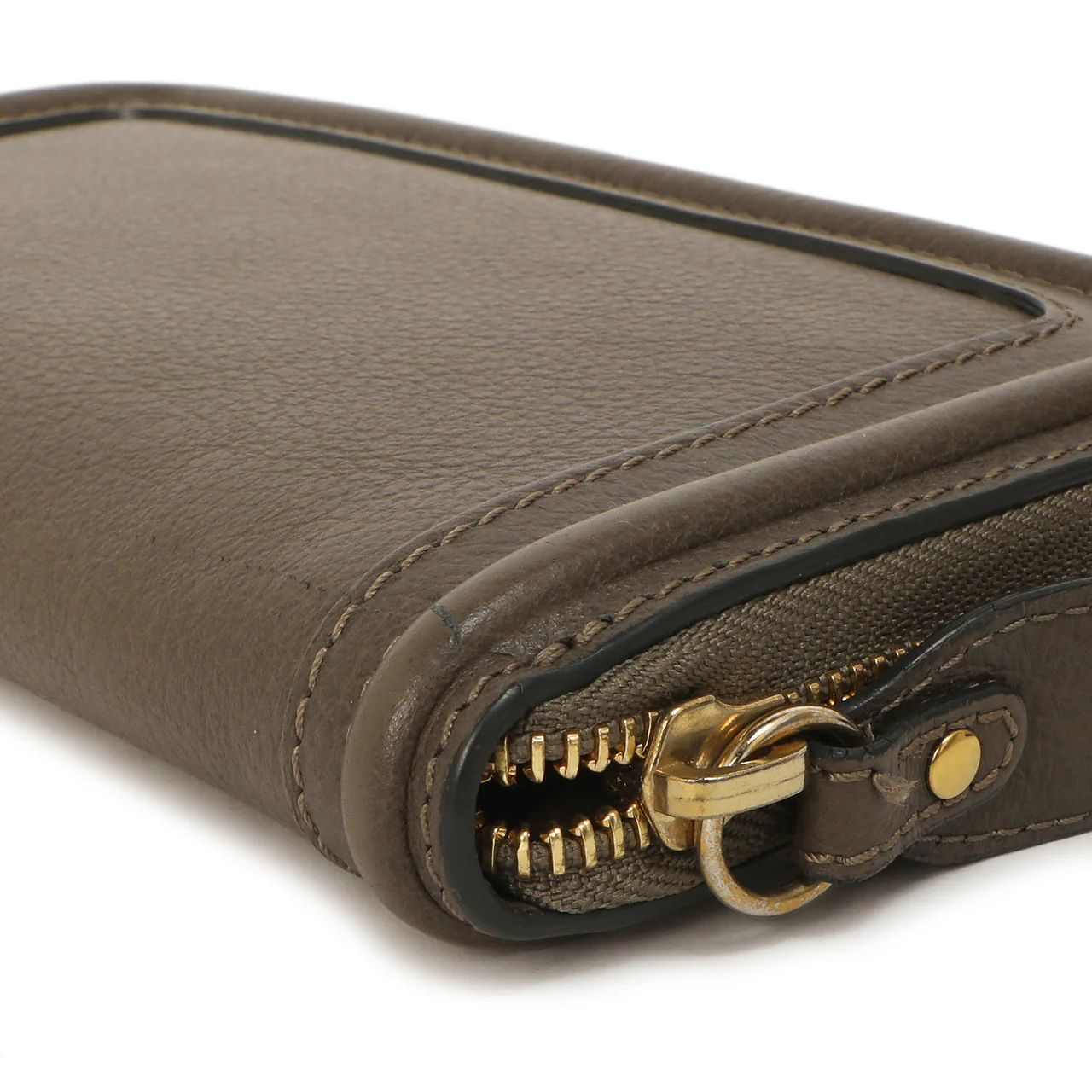 Chloe Rock Calfskin Paraty Long Zip Around Wallet - Image 7