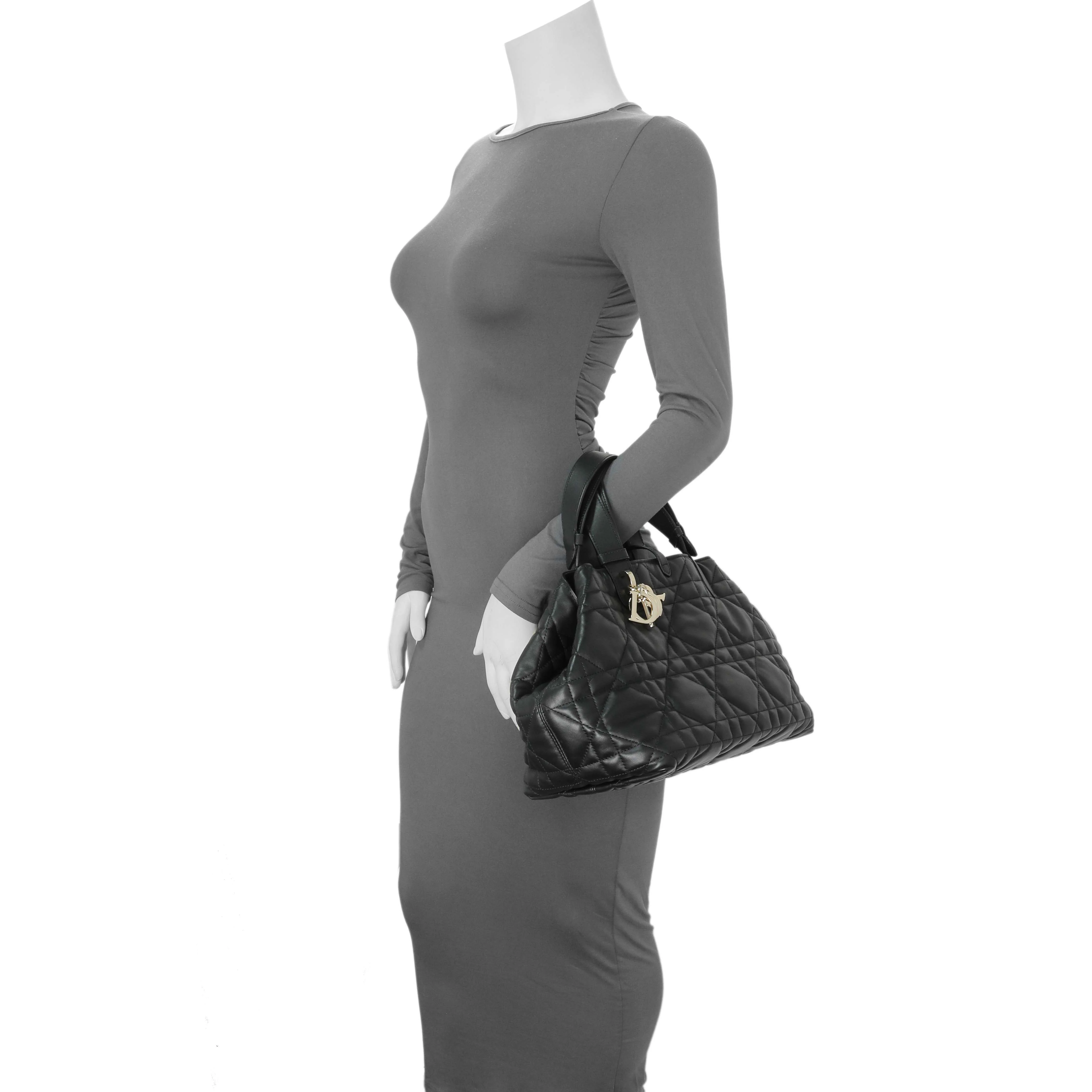 Christian Dior Black Calfskin Macrocannage Medium Toujours - Image 7