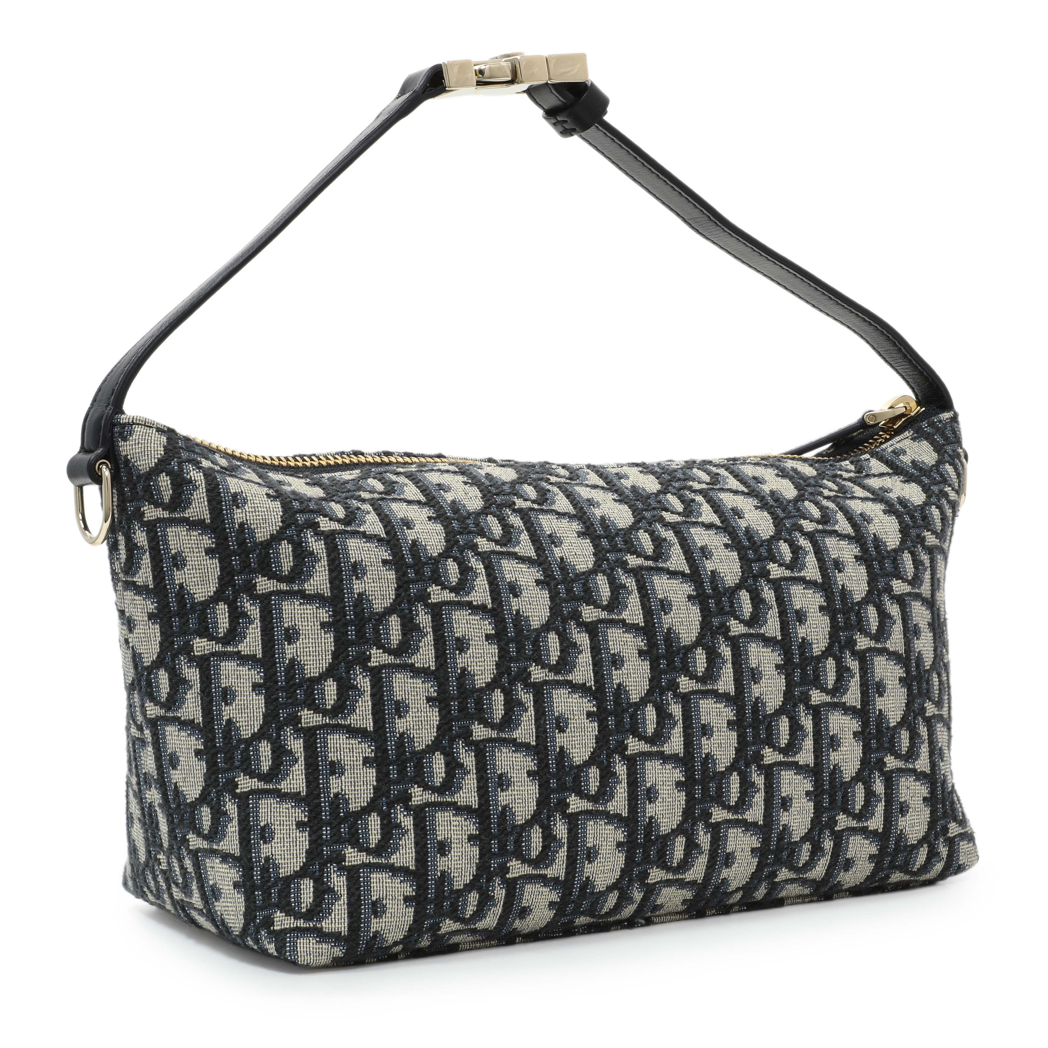 Christian Dior Blue Oblique Jacquard Medium DiorTravel Nomad Pouch - Image 2