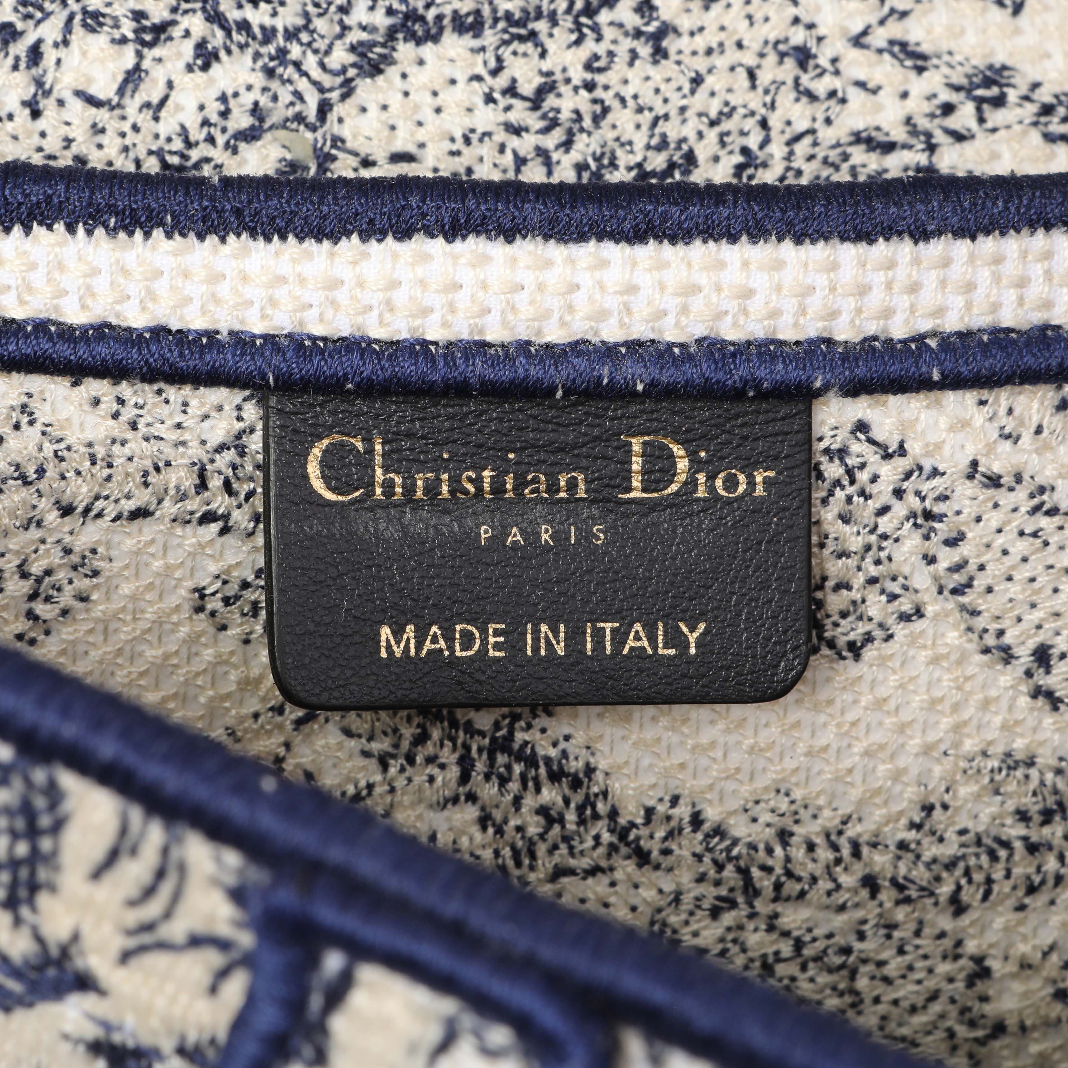 Christian Dior Canvas Embroidered Saddle Bag - Image 5