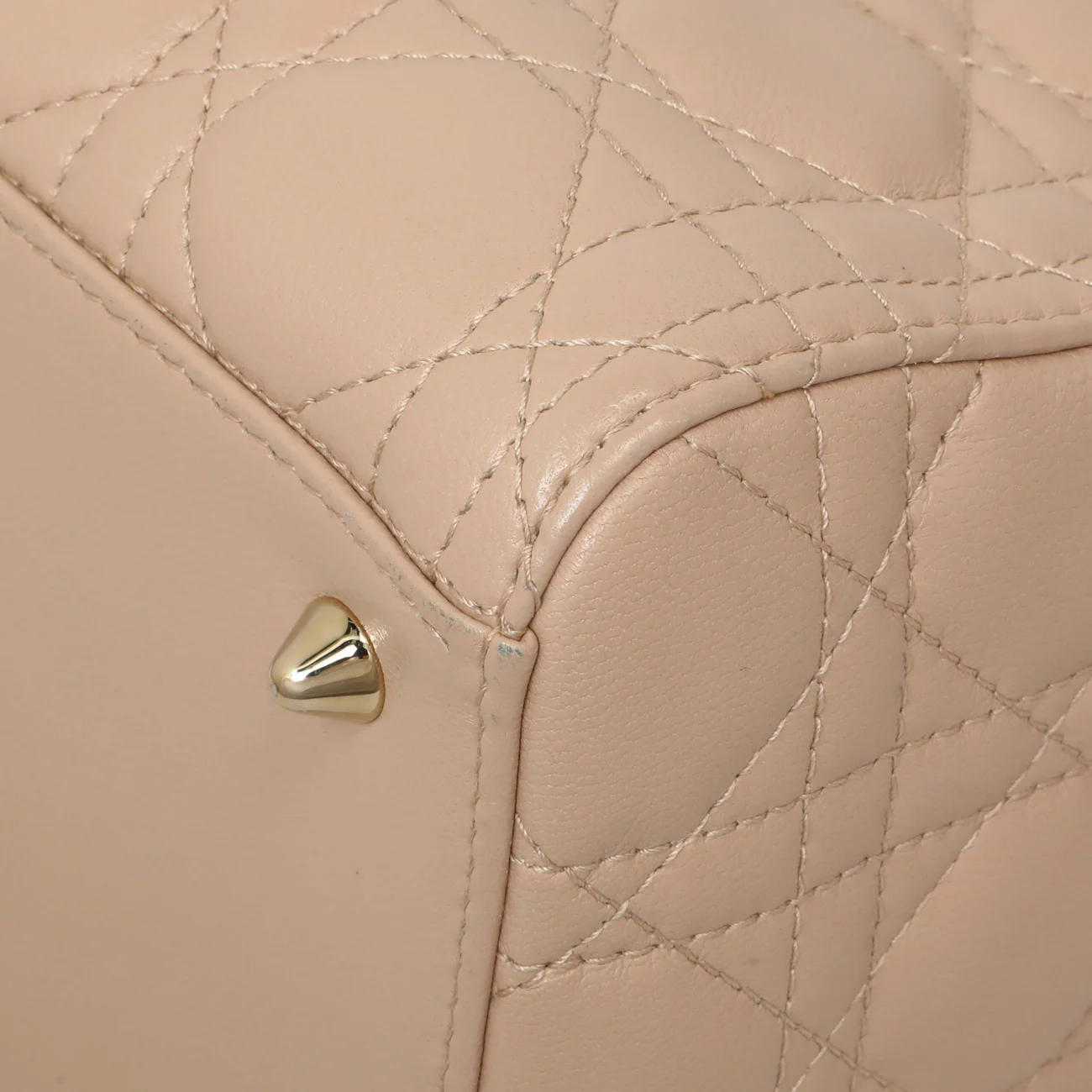 Christian Dior Light Pink Lambskin Cannage Medium Lady Dior - Image 7