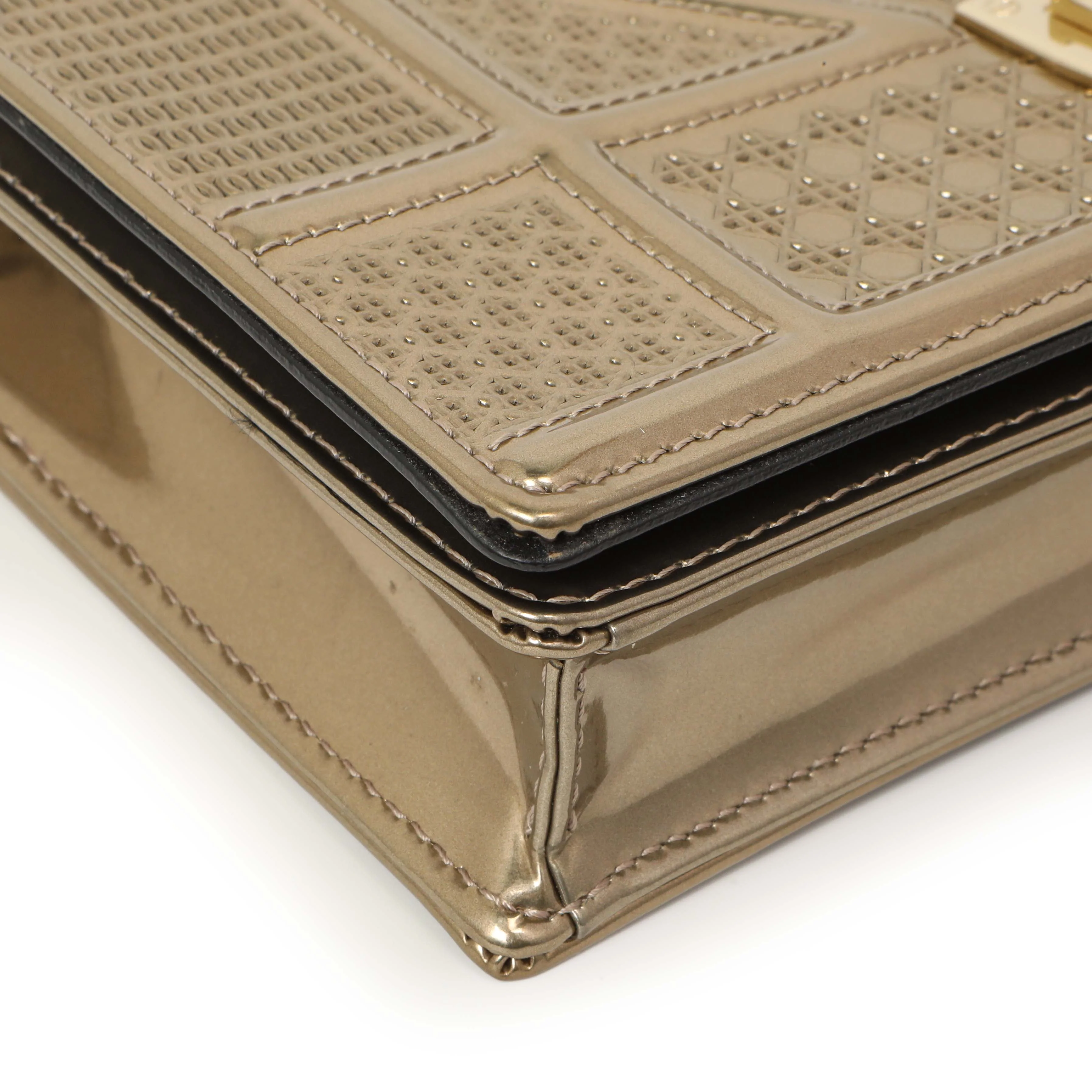 Christian Dior Metallic Gold Patent Micro Cannage Diorama Wallet on Chain - Image 4