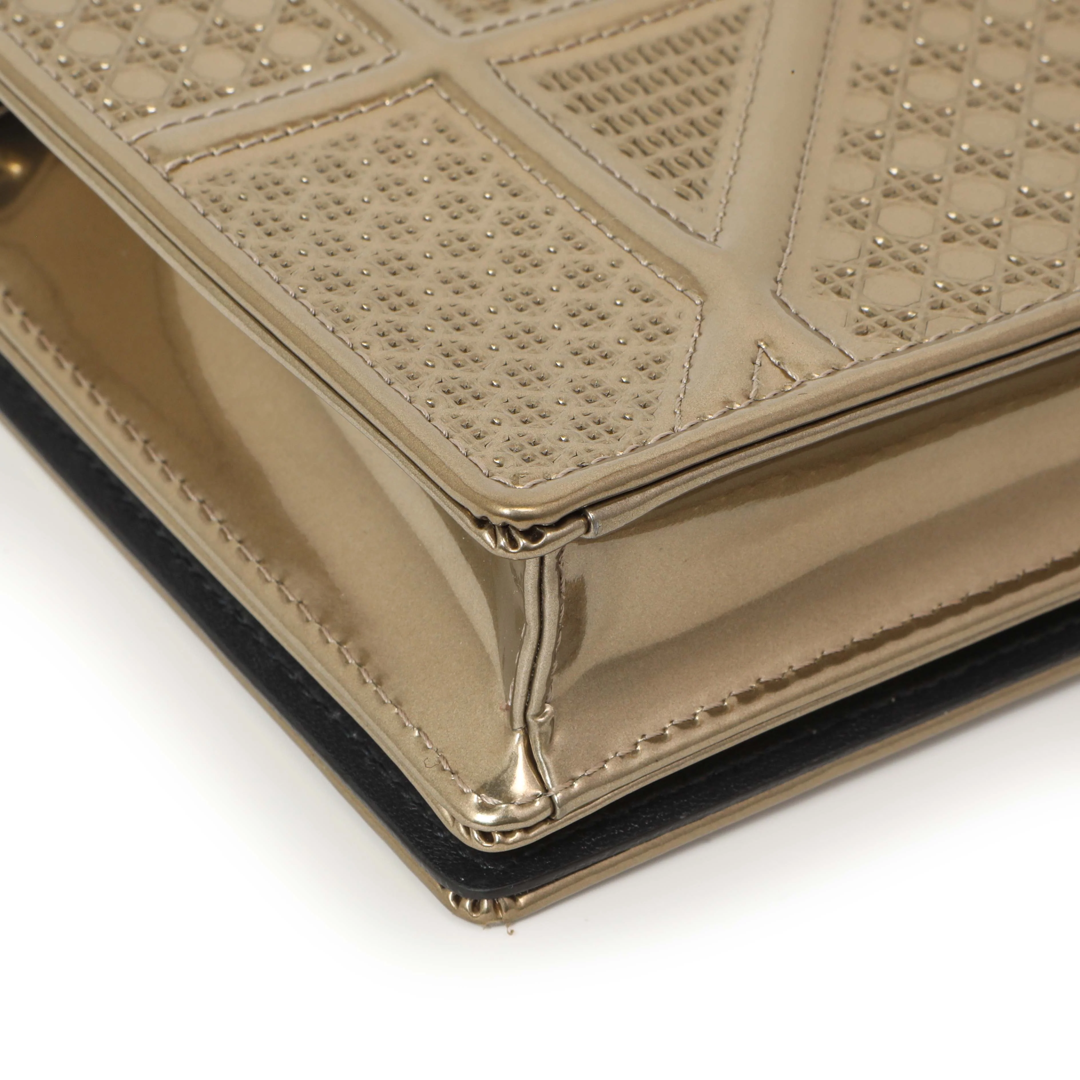 Christian Dior Metallic Gold Patent Micro Cannage Diorama Wallet on Chain - Image 6