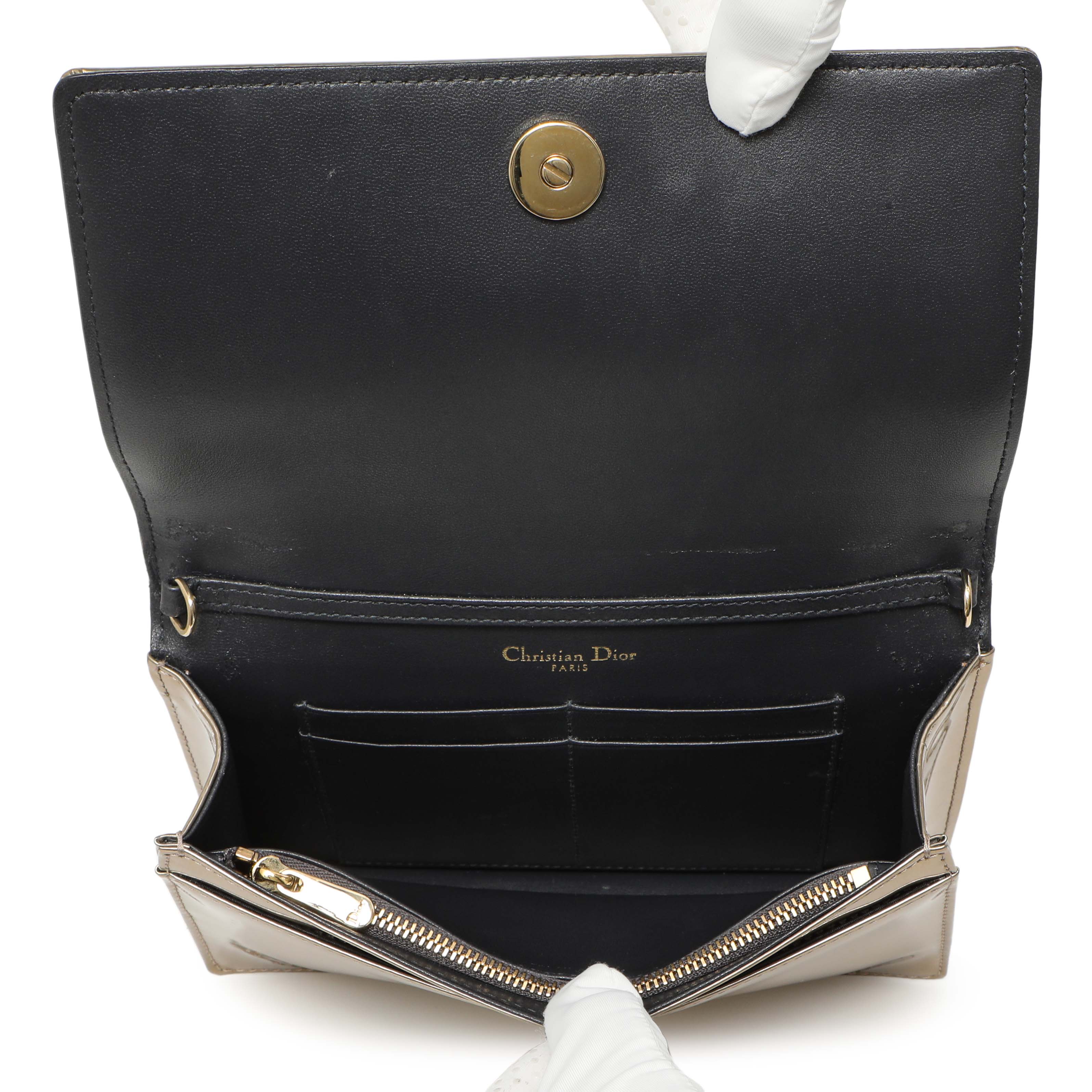Christian Dior Metallic Gold Patent Micro Cannage Diorama Wallet on Chain - Image 8