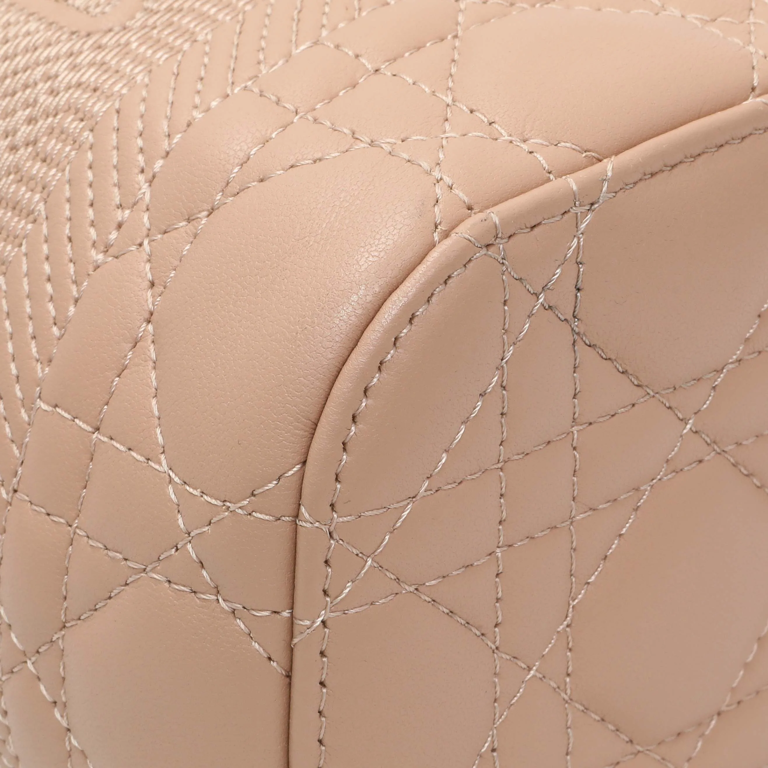 Christian Dior Pink Lambskin Cannage Small Diortravel Vanity Case Cloud - Image 4