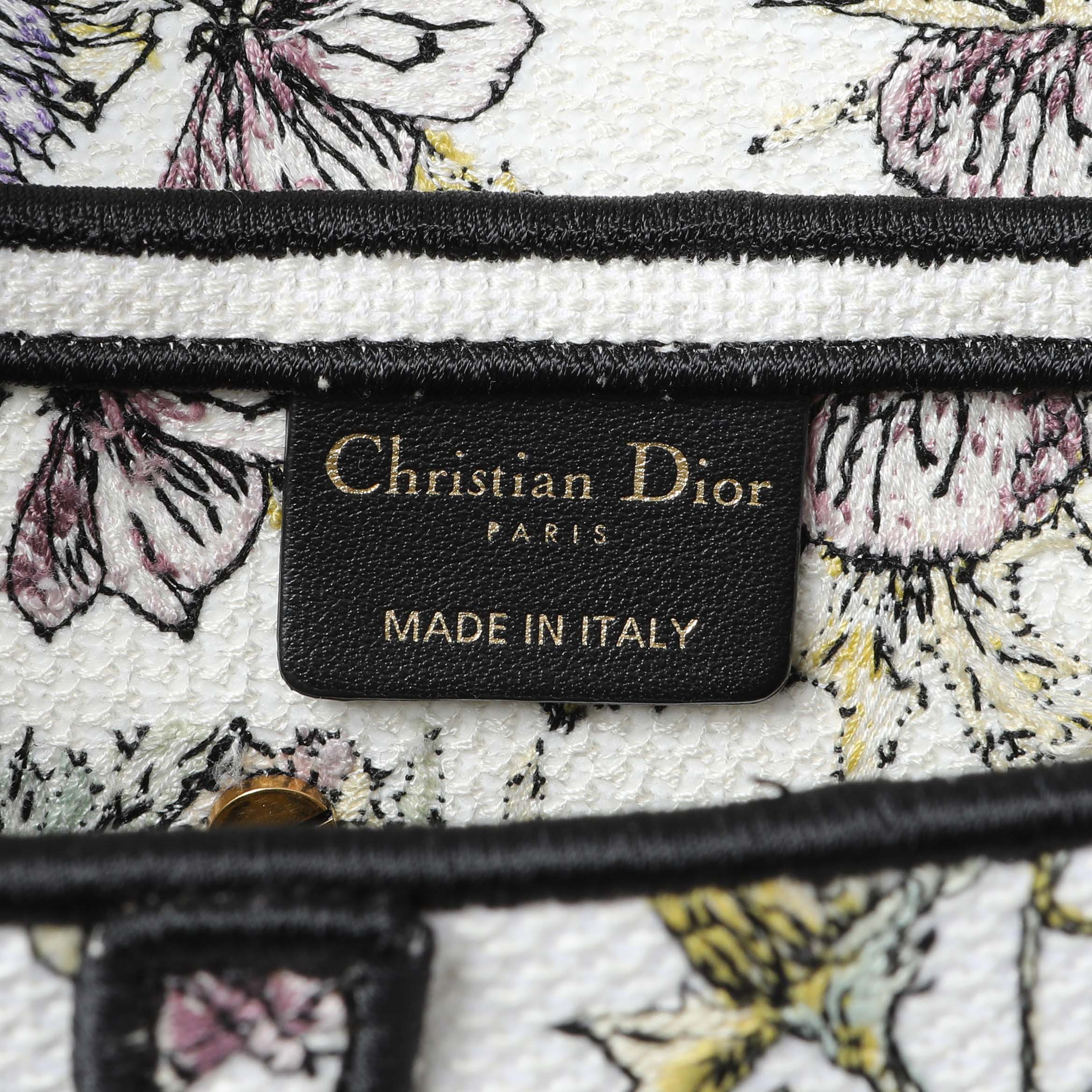 Christian Dior White Floral Embroidered Saddle Bag - Image 5