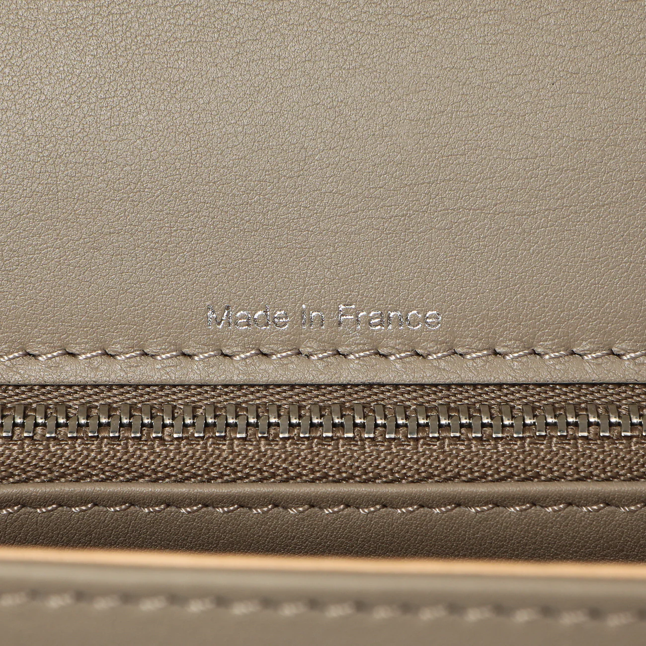 Delvaux Taupe Calfskin Tempete MM - Image 7