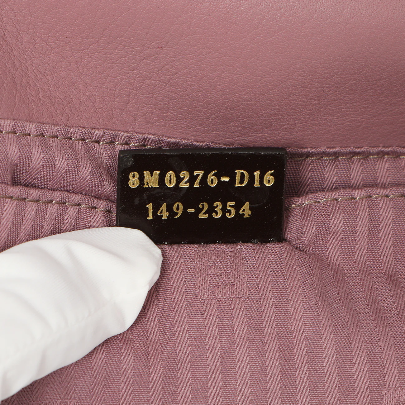 Fendi Vitello Flamingo Fendista Pouchette Crossbody - Image 6
