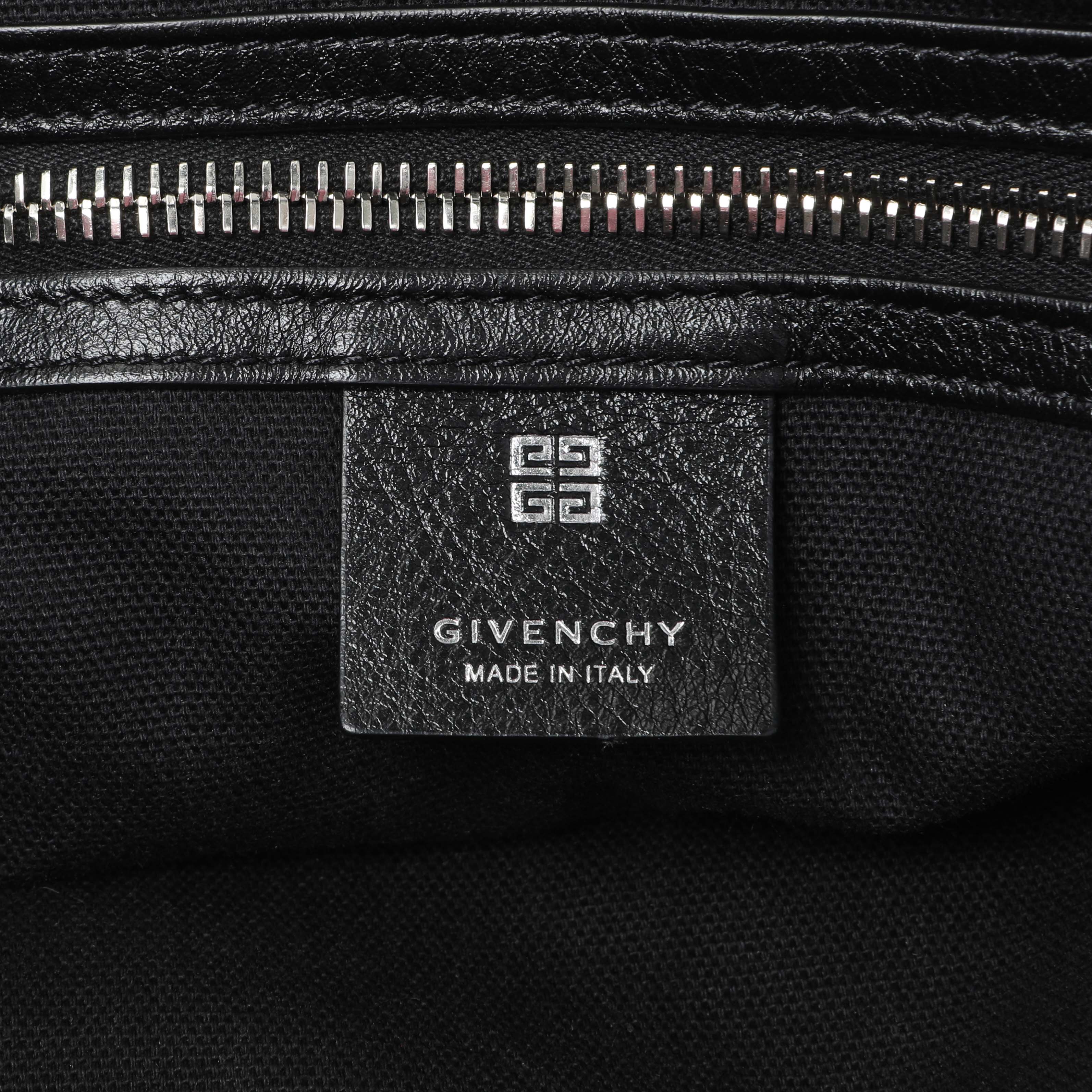 Givenchy Black Buffalo Medium Voyou Bag - Image 5
