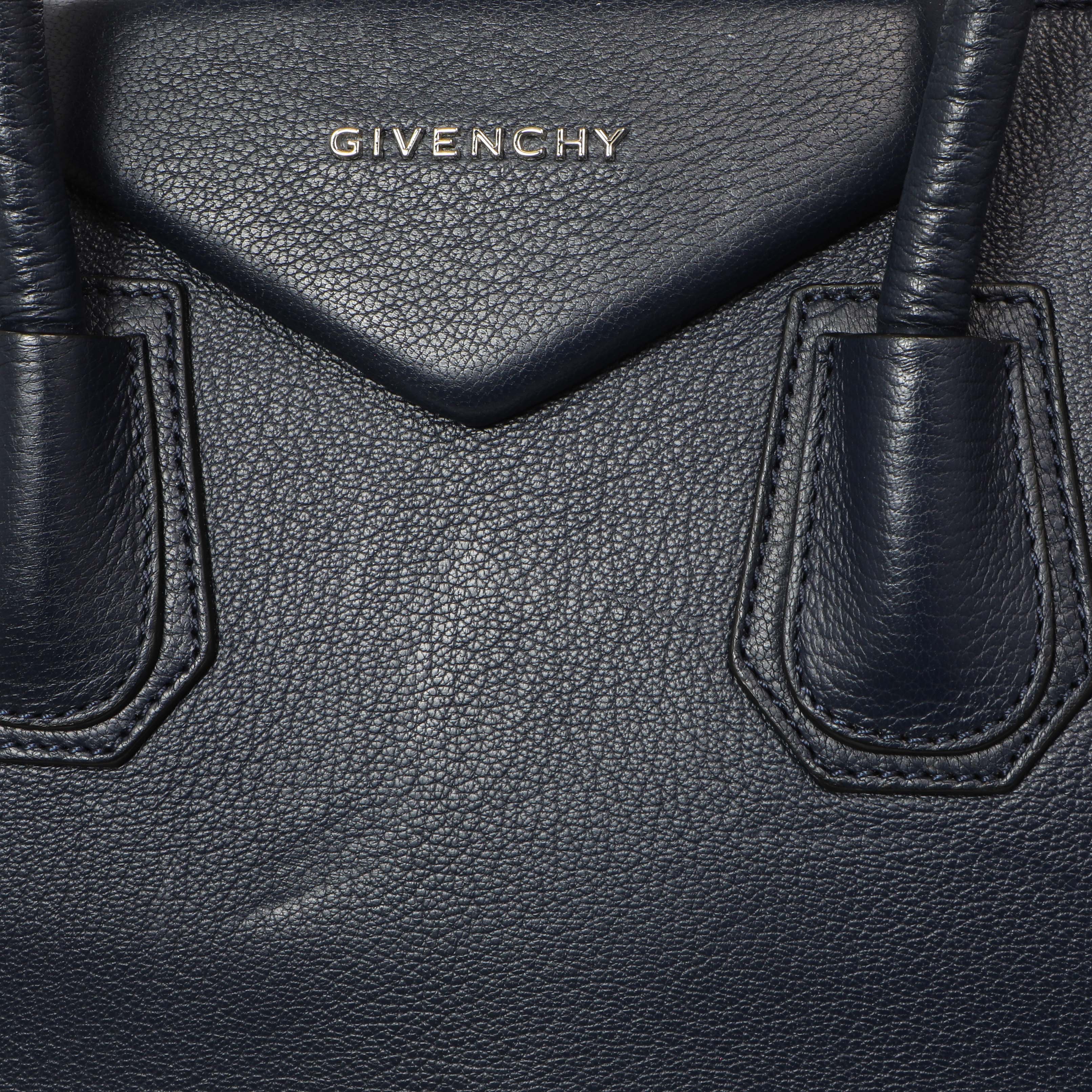 Givenchy Blue Sugar Goatskin Medium Antigona - Image 13