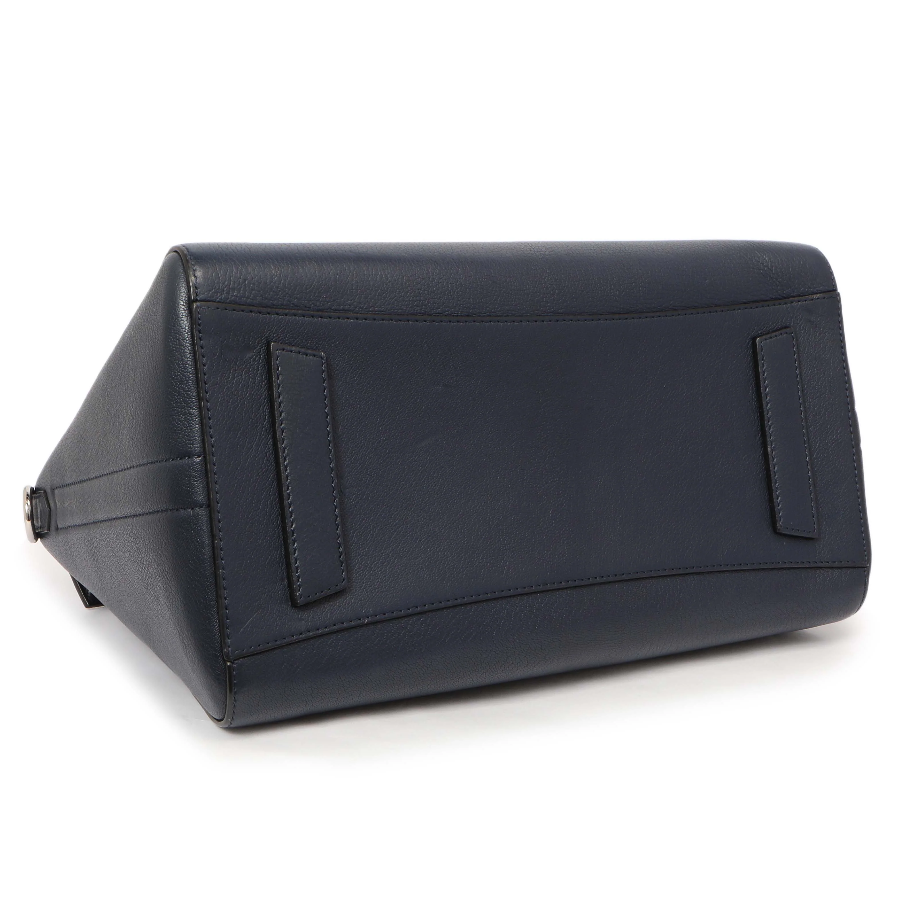 Givenchy Blue Sugar Goatskin Medium Antigona - Image 3