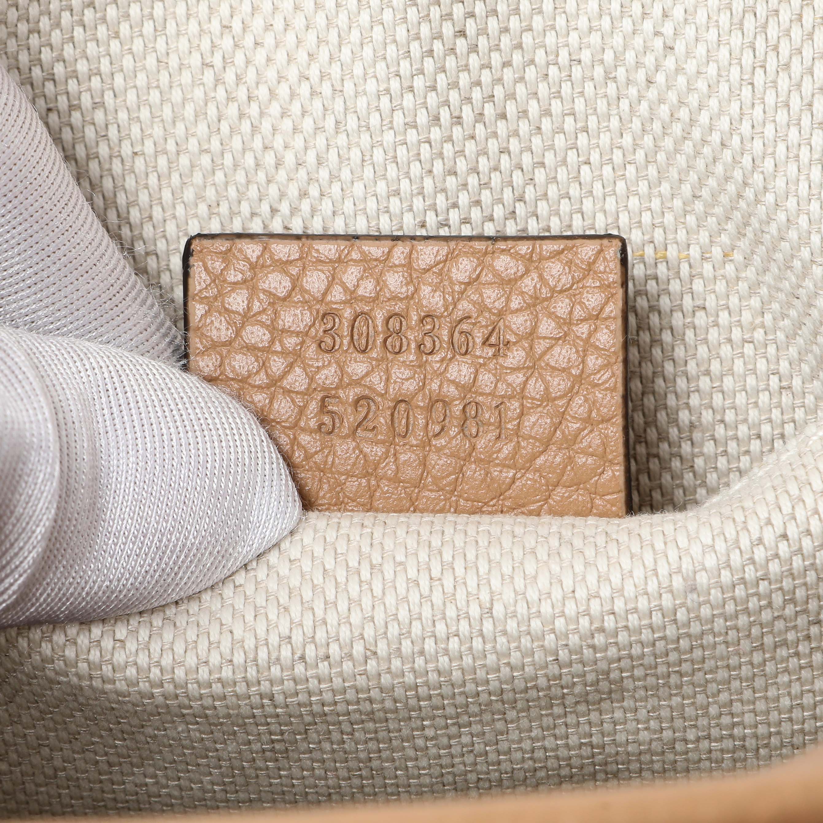 Gucci Beige Pebbled Calfskin Small Soho Disco Bag - Image 6