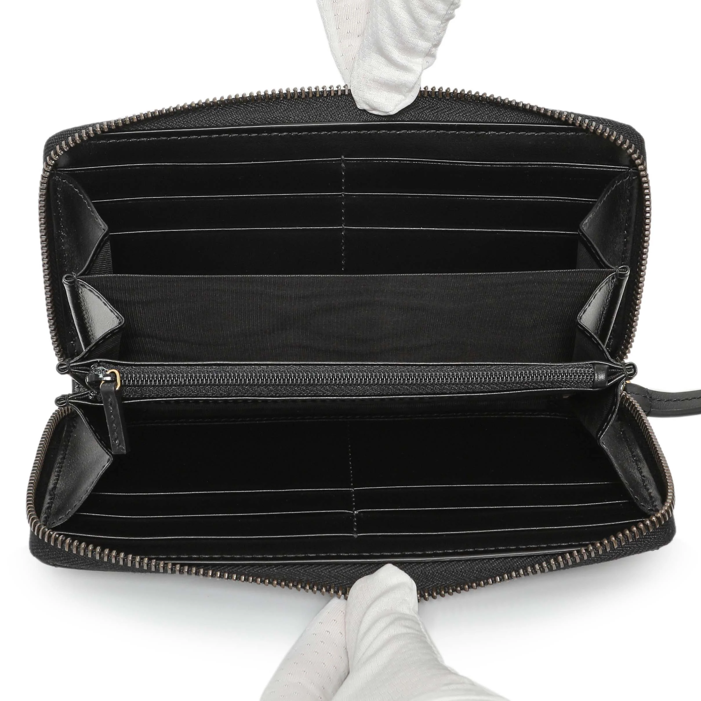 Gucci Black Calfskin Matelasse GG Marmont Zip Around Wallet - Image 4