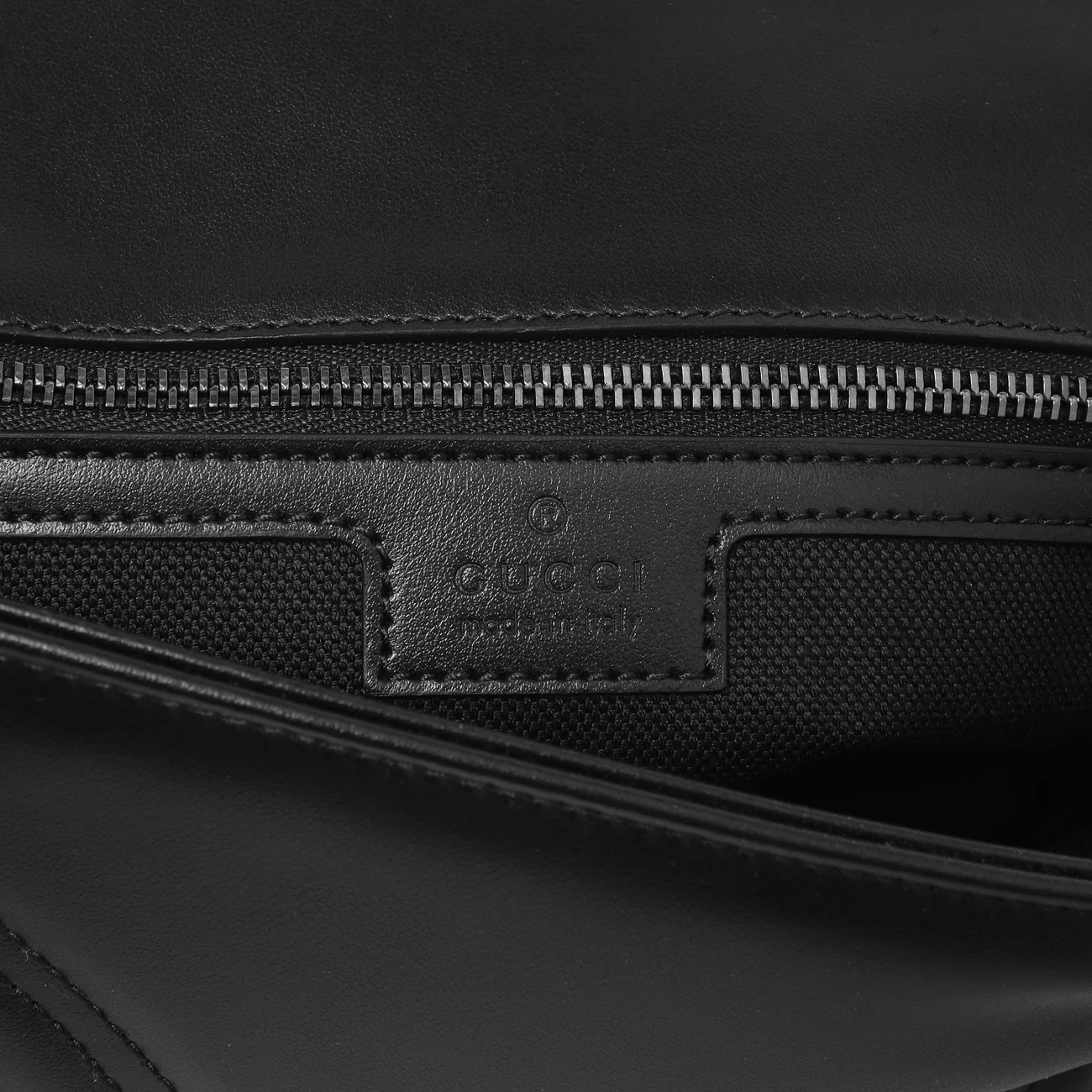 Gucci Black Calfskin Matelasse Monochrome Small GG Marmont Shoulder Bag - Image 6