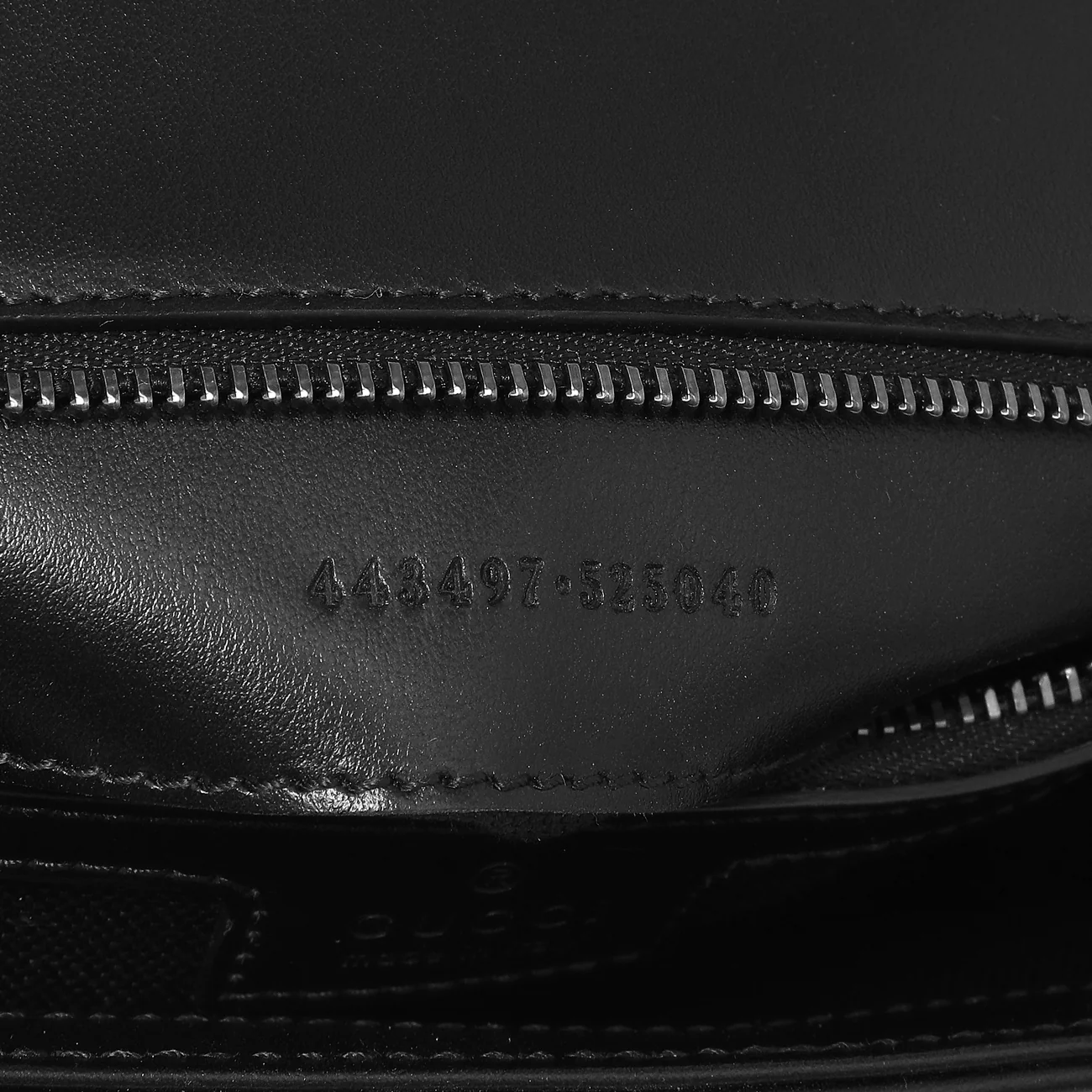Gucci Black Calfskin Matelasse Monochrome Small GG Marmont Shoulder Bag - Image 7