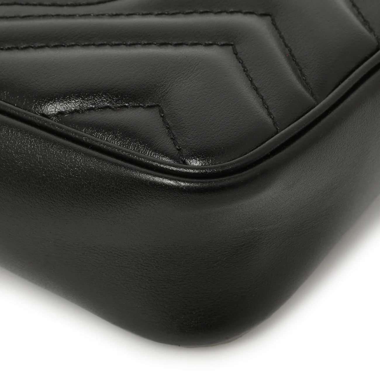 Gucci Black Calfskin Matelasse Super Mini GG Marmont - Image 7