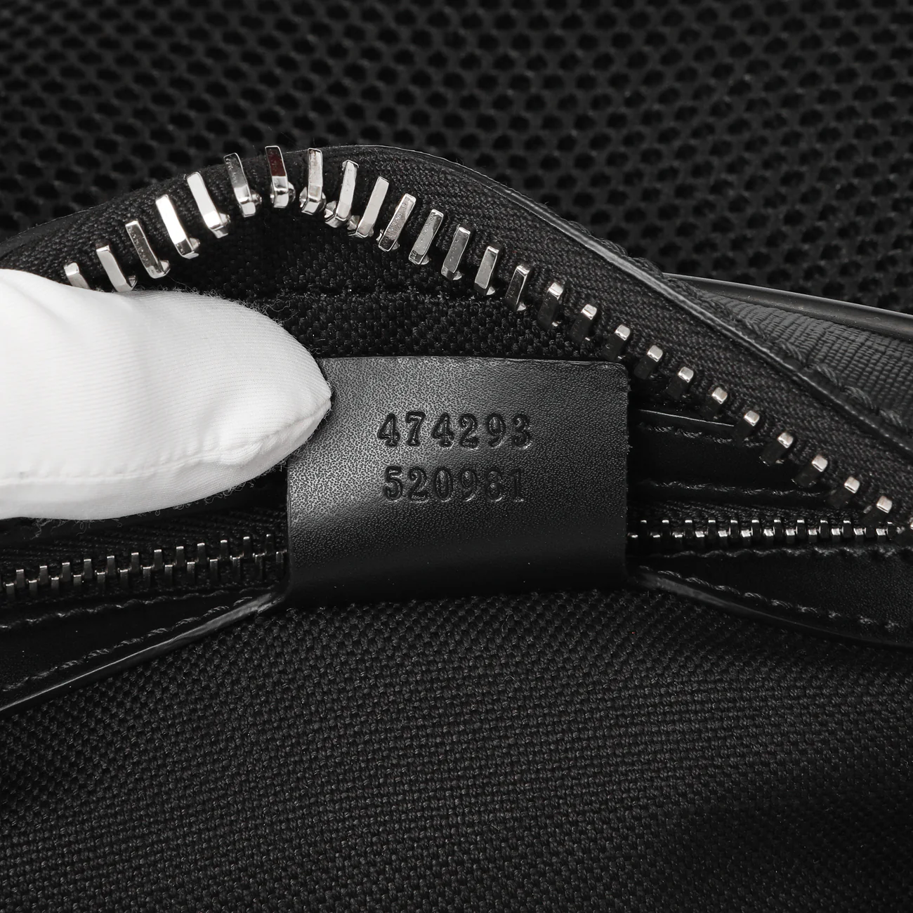 Gucci Black Soft GG Supreme Monogram Web Belt Bag - Image 6