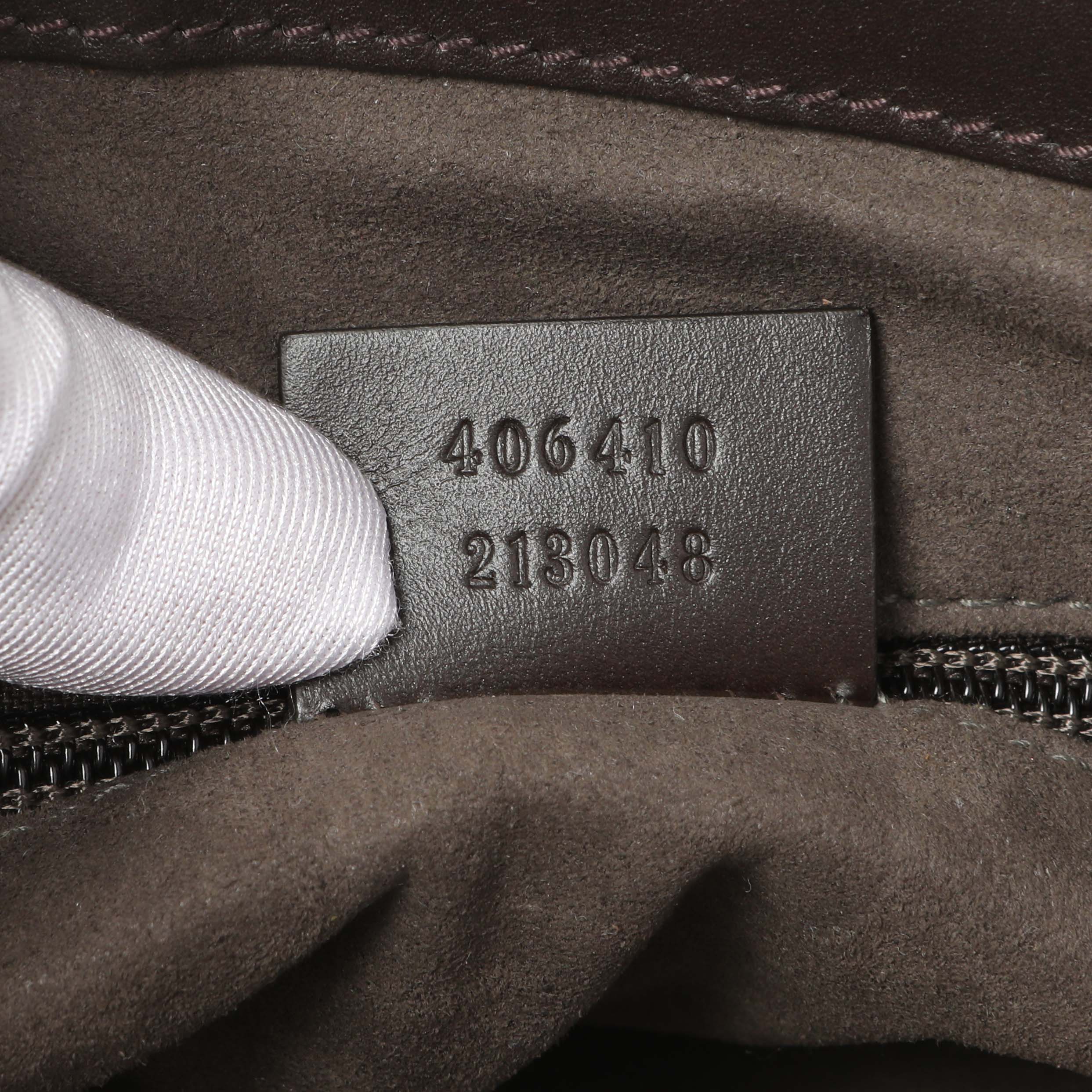 Gucci GG Supreme Monogram Flat Messenger - Image 10