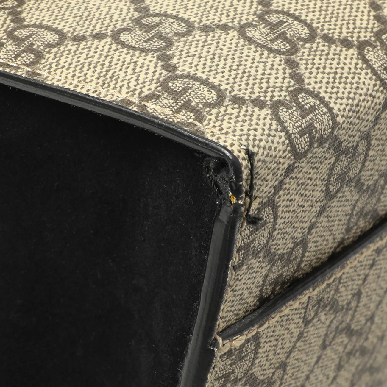 Gucci GG Supreme Monogram Medium Dionysus Shoulder Bag - Image 16