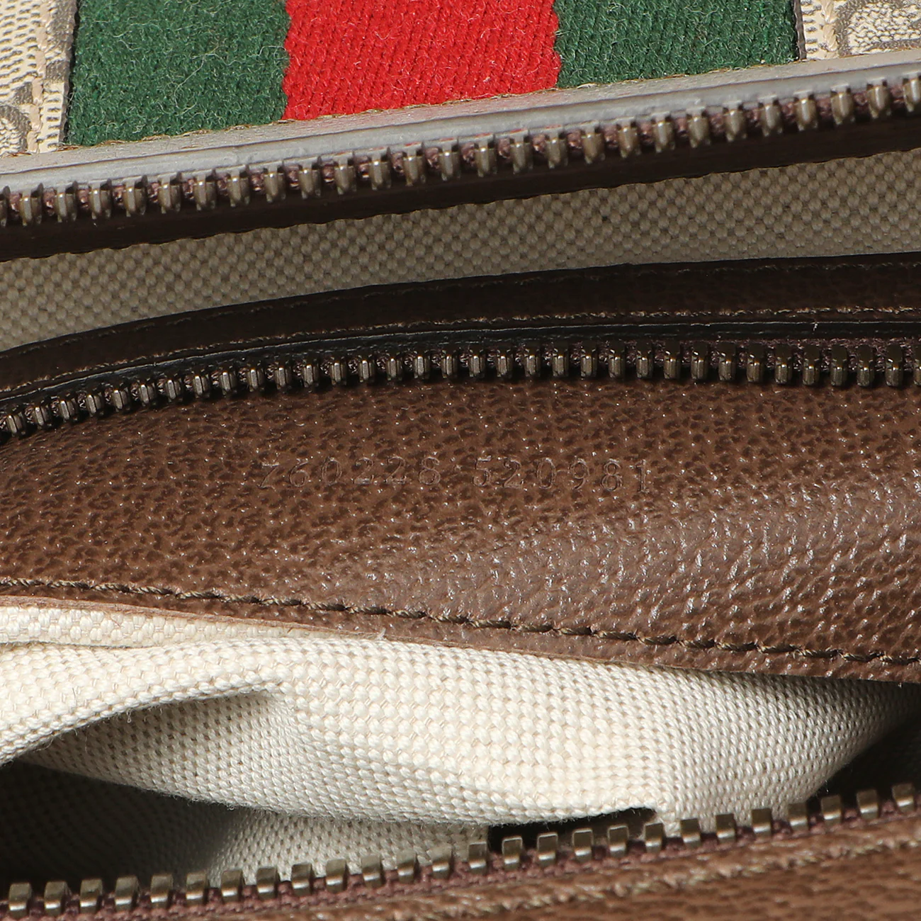 Gucci GG Supreme Monogram Ophidia Duffle Bag - Image 6