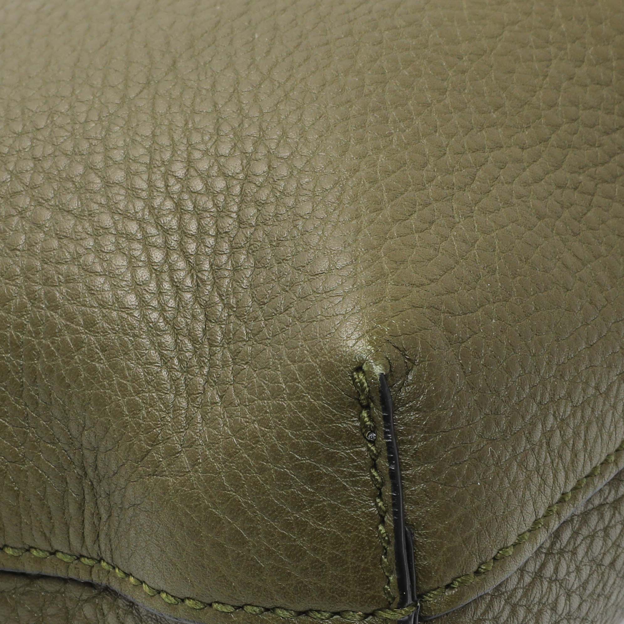 Gucci Green Pebbled Calfskin Medium Soho Messenger Bag - Image 4
