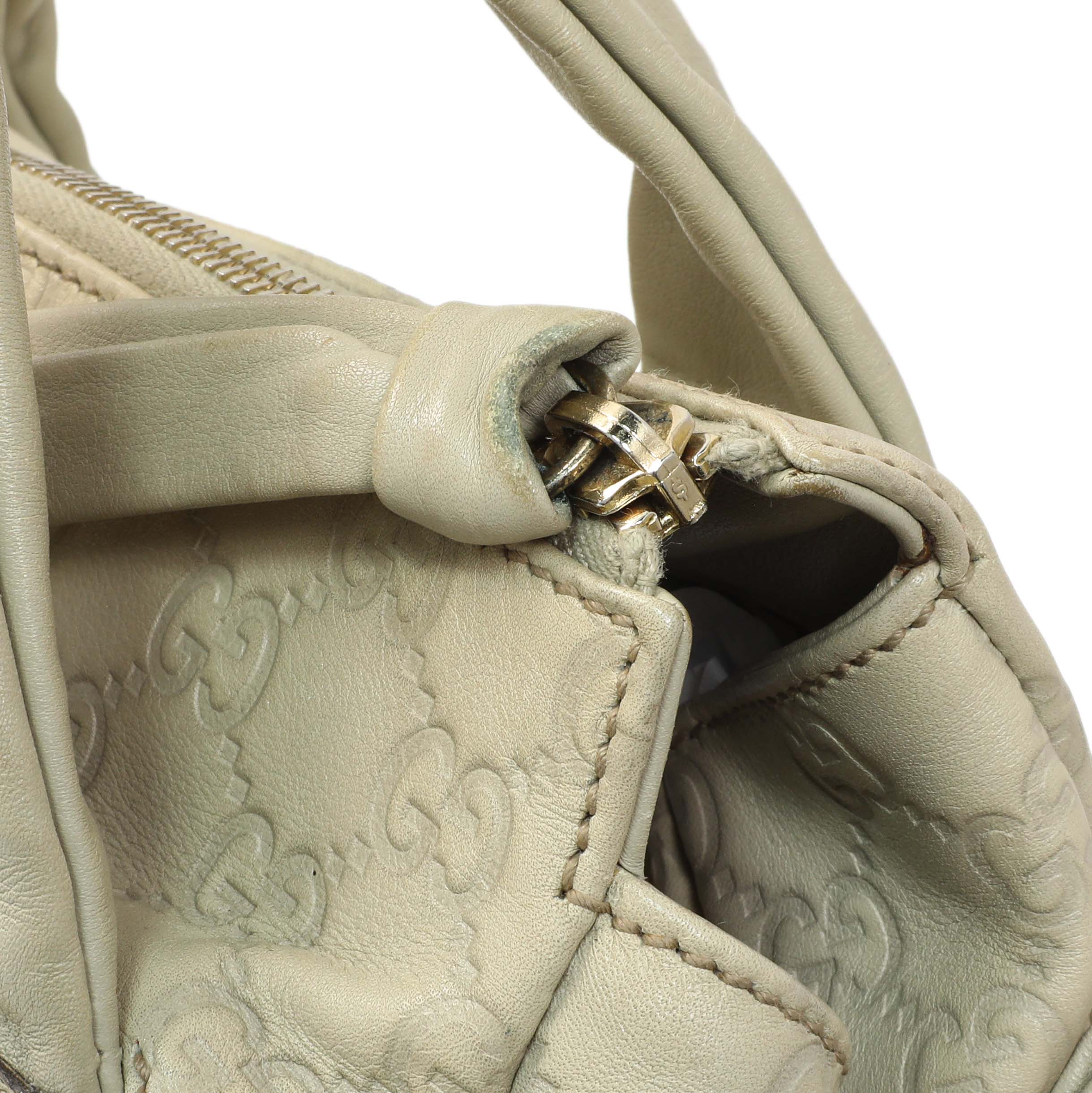Gucci Guccissima Cream Hysteria Handbag - Image 12