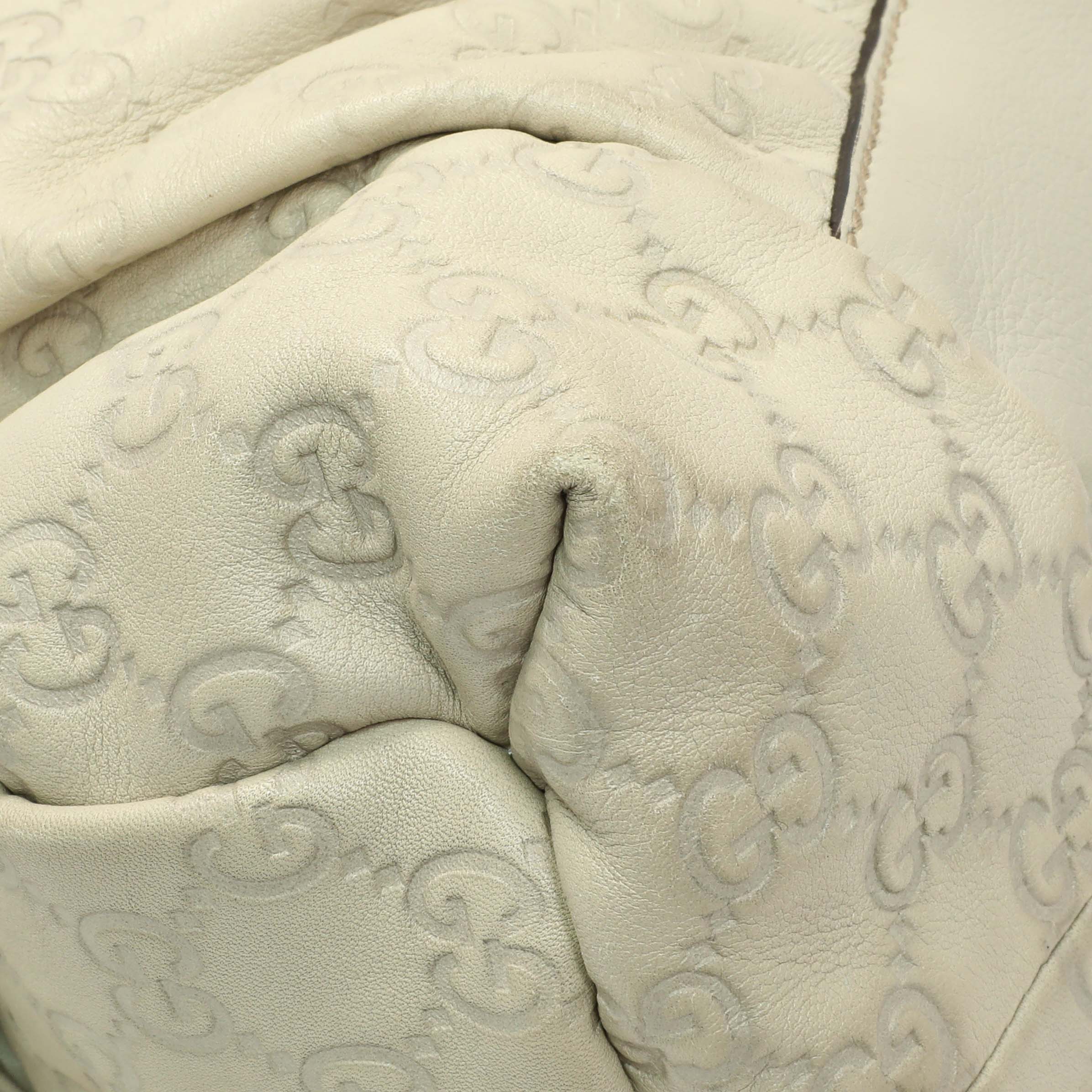 Gucci Guccissima Cream Hysteria Handbag - Image 4