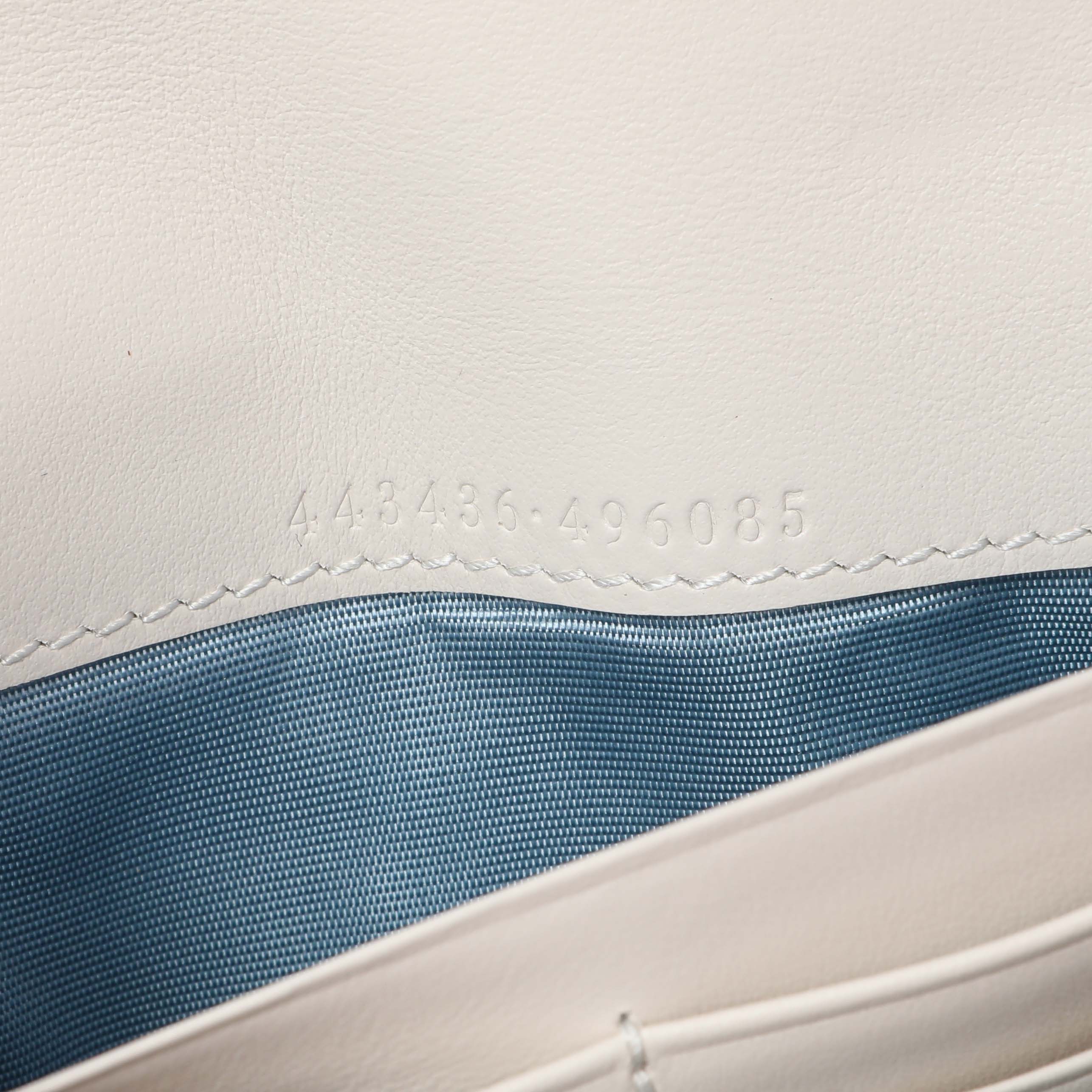 Gucci Ivory Calfskin Monogram Matelasse Diagonal GG Apple Marmont Continental Wallet - Image 6