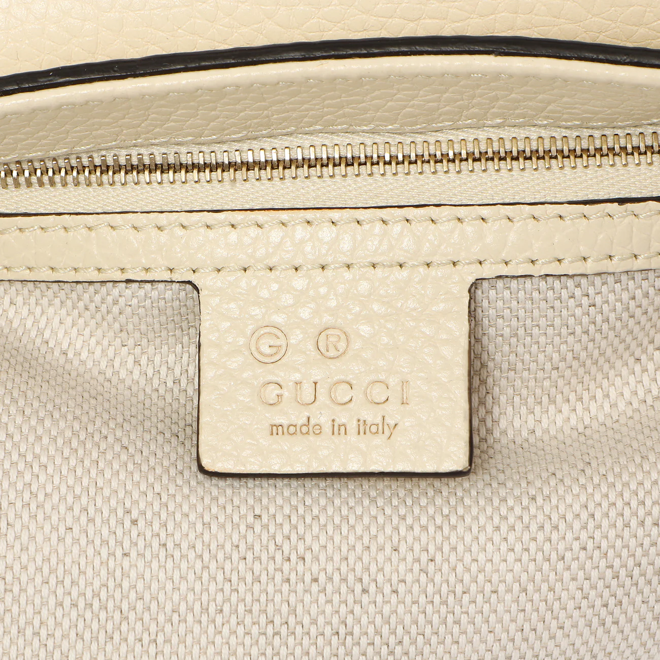 Gucci Ivory Pebbled Calfskin Medium Soho Flap Crossbody - Image 9