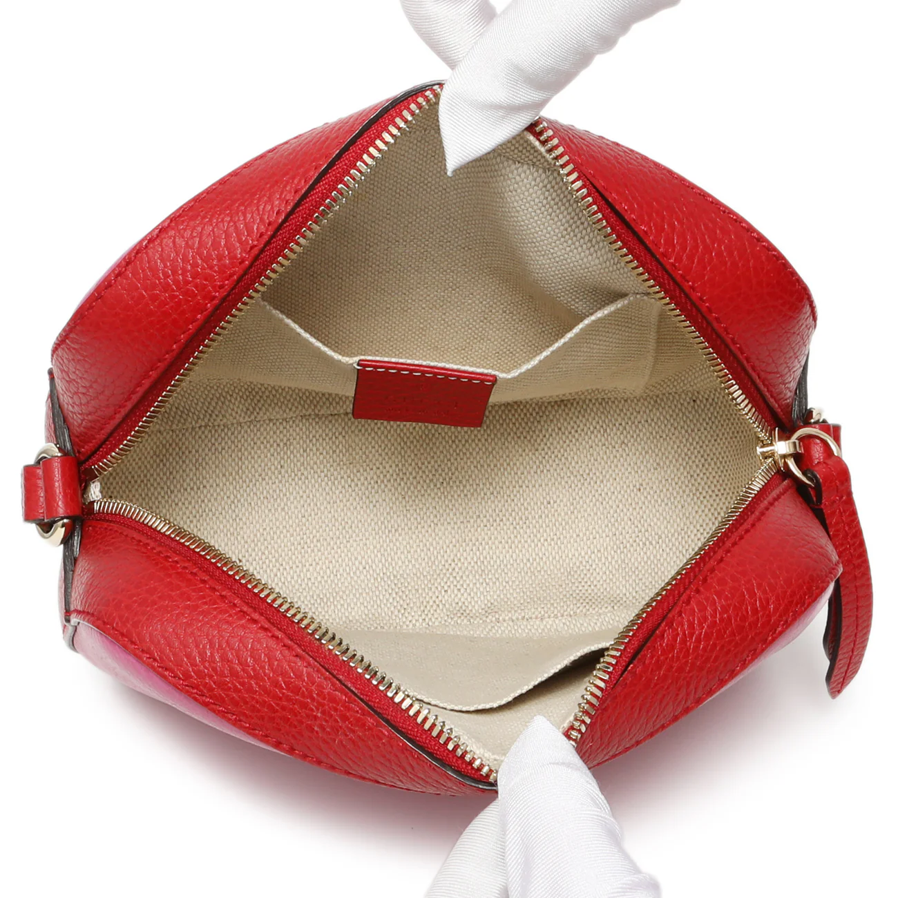 Gucci New Rosette Hibiscus Red Calfskin Small Soho Disco Bag - Image 4