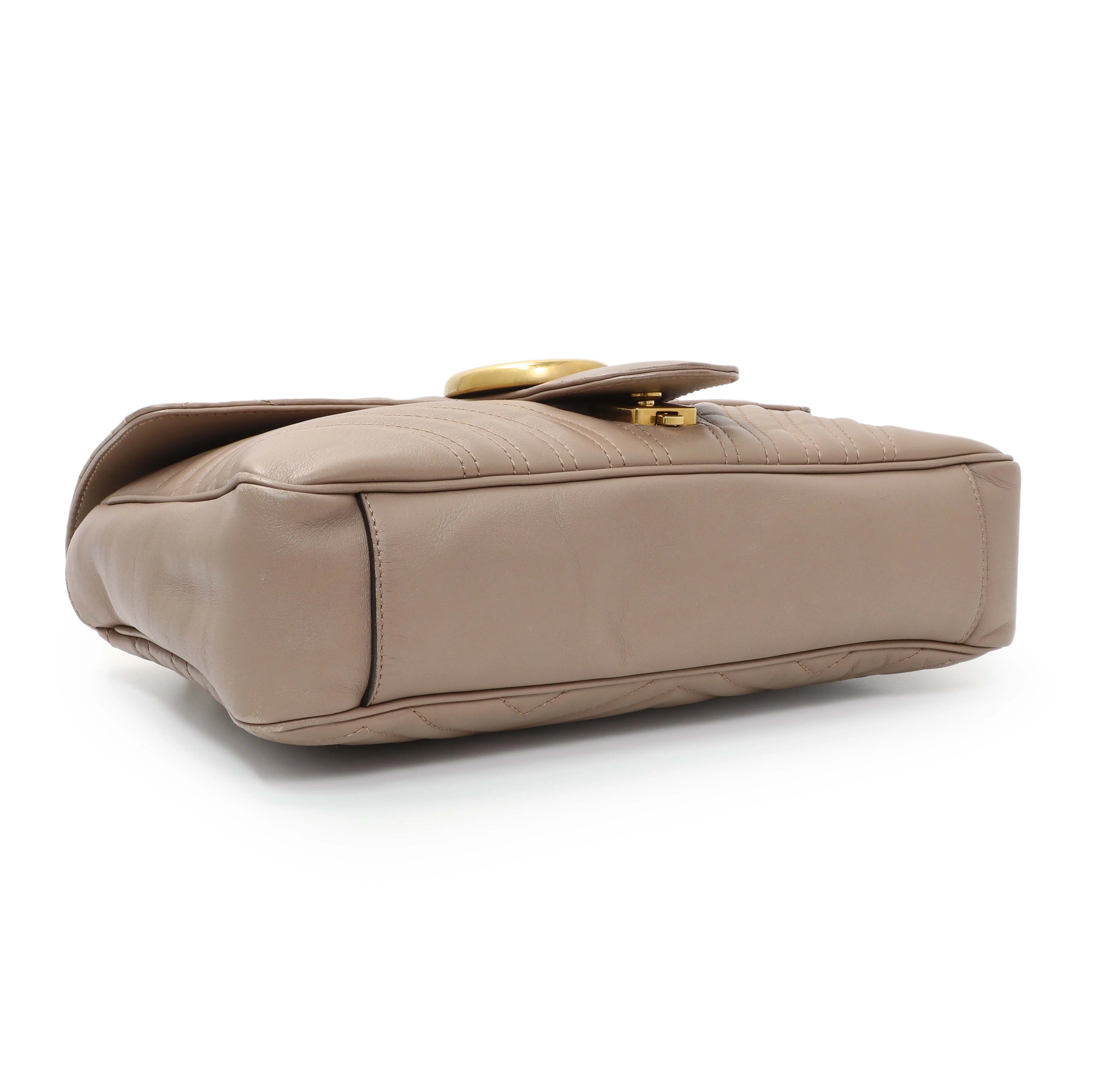 Gucci Porcelain Rose Calfskin Matelasse Medium GG Marmont Shoulder Bag - Image 3