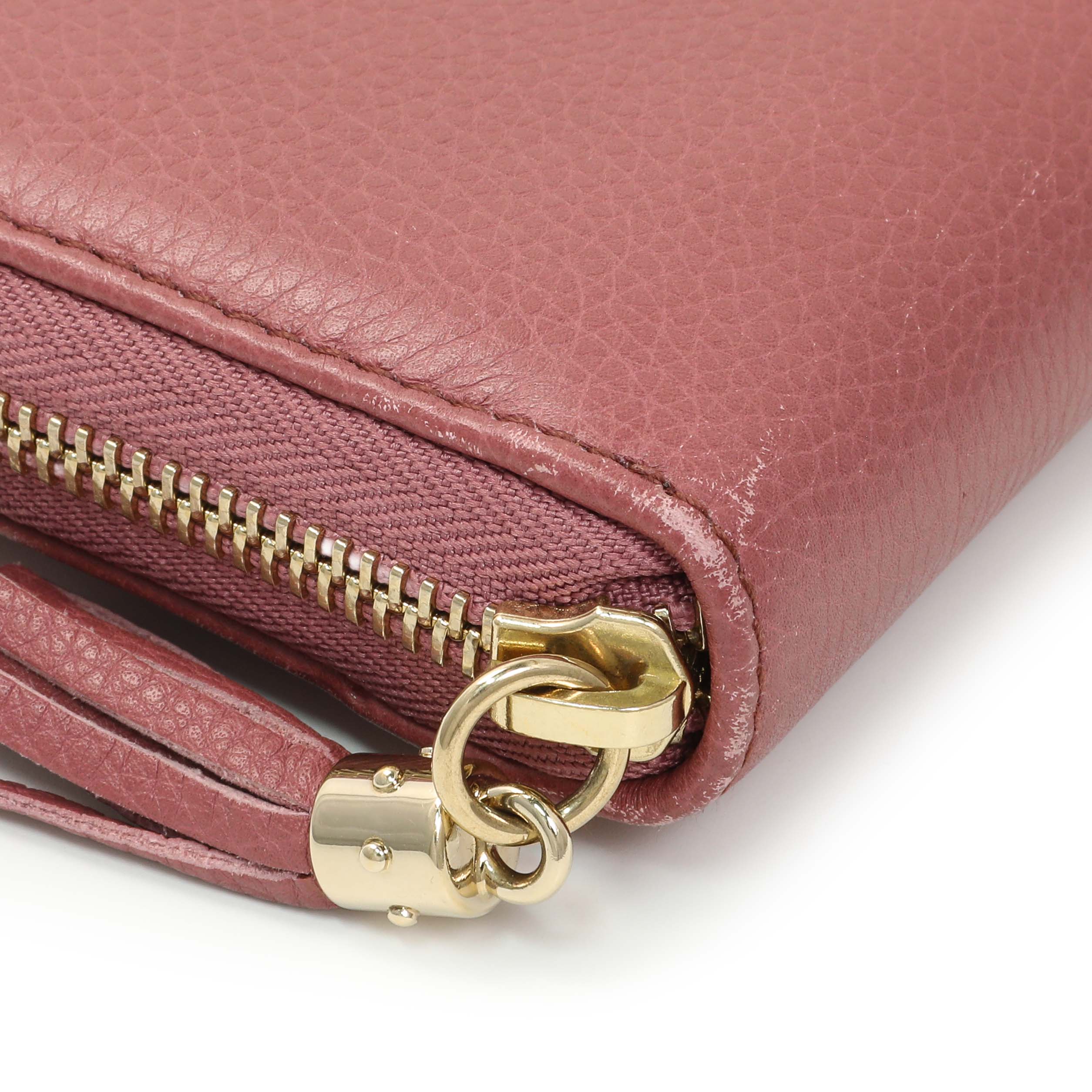 Gucci Rose Pebbled Calfskin Soho Zip Around Wallet - Image 4