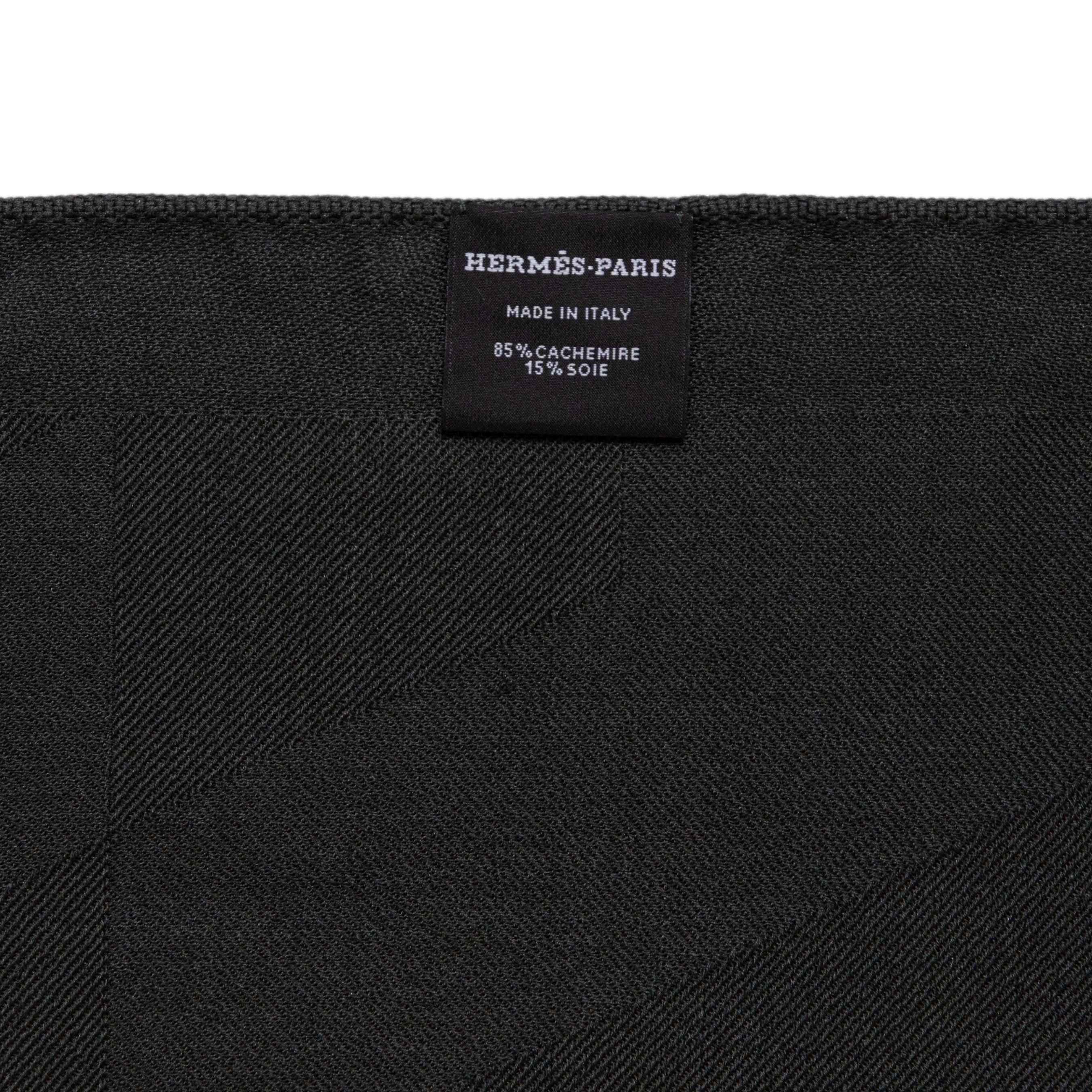 Hermes Dark Green Cashmere Silk H en Biais Stole - Image 4