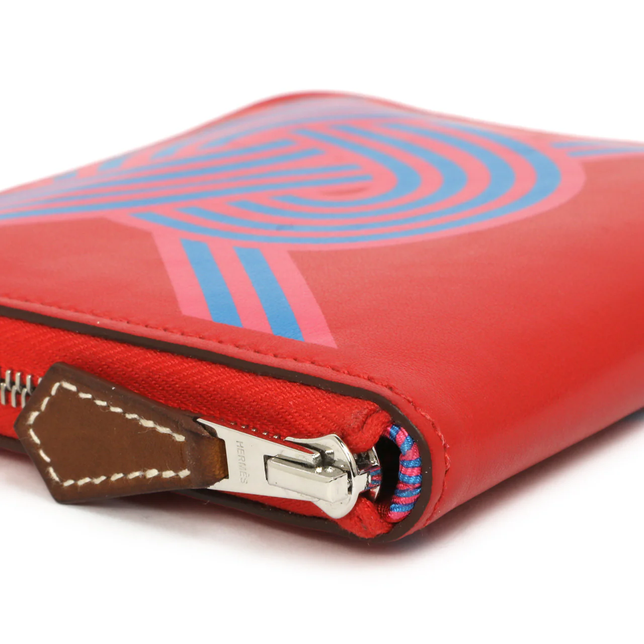 Hermes Rouge De Coeur Swift Noeuds Marins Silk'in Compact Zip  Wallet - Image 4