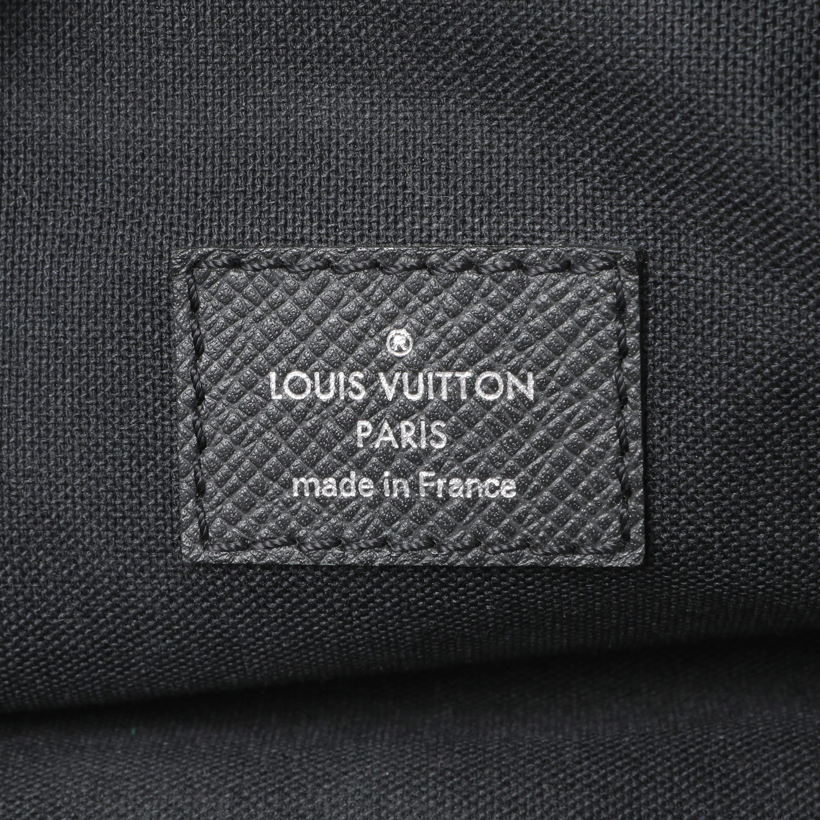 Louis Vuitton Ardoise Taiga Dimitri Messenger - Image 9