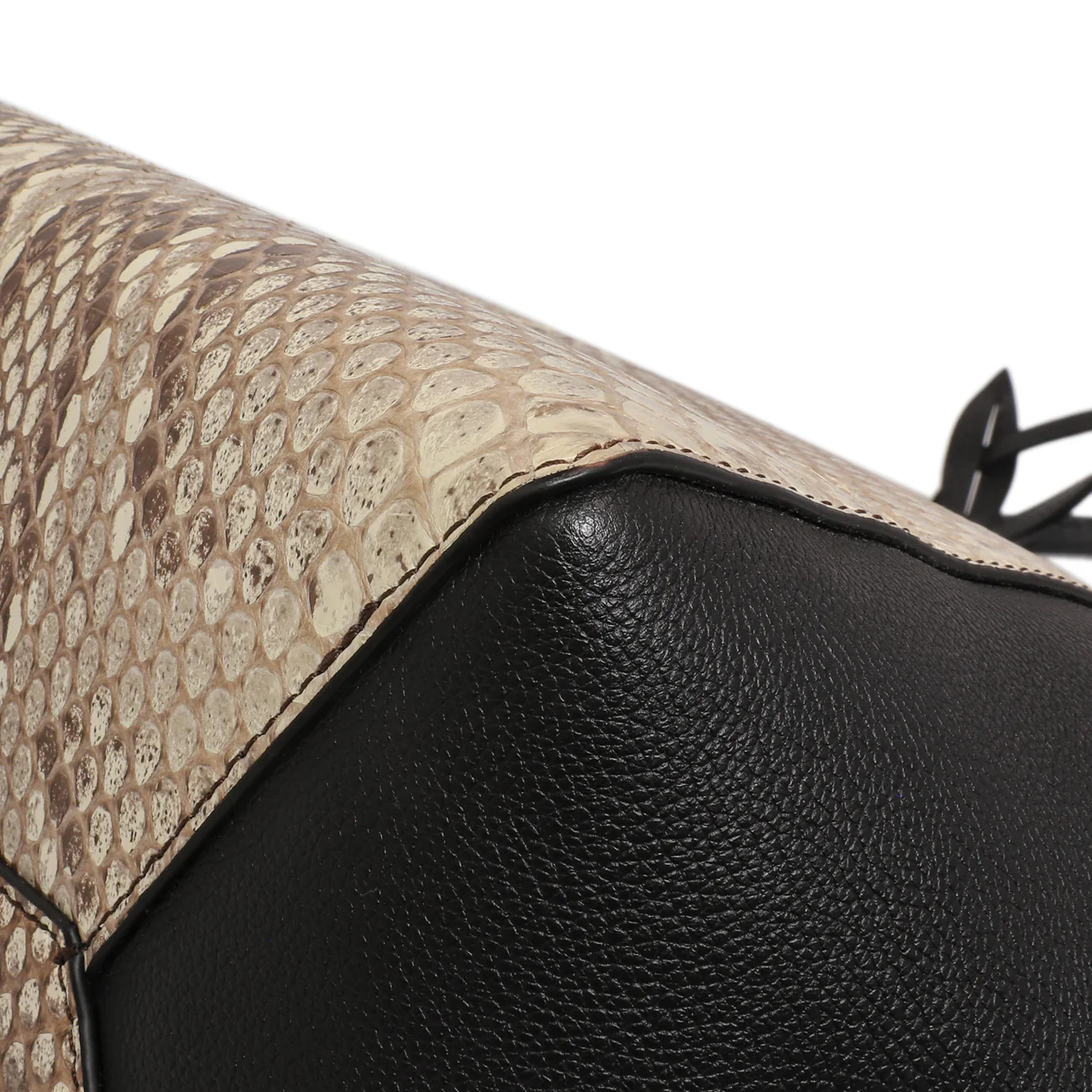 Louis Vuitton Black Calfskin Python Lockme Cabas - Image 7